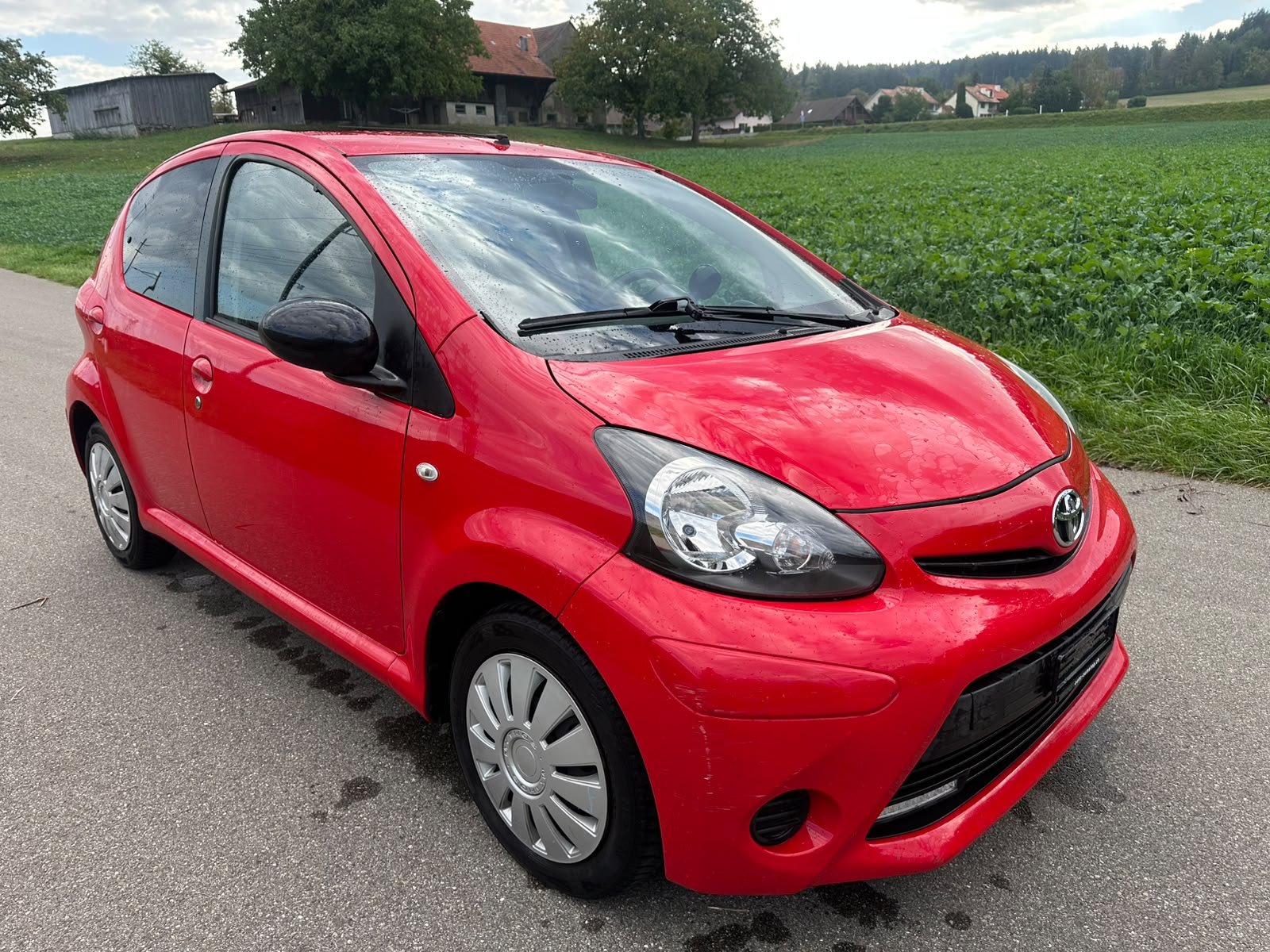 TOYOTA Aygo 1.0 VVT-i Terra-image-2