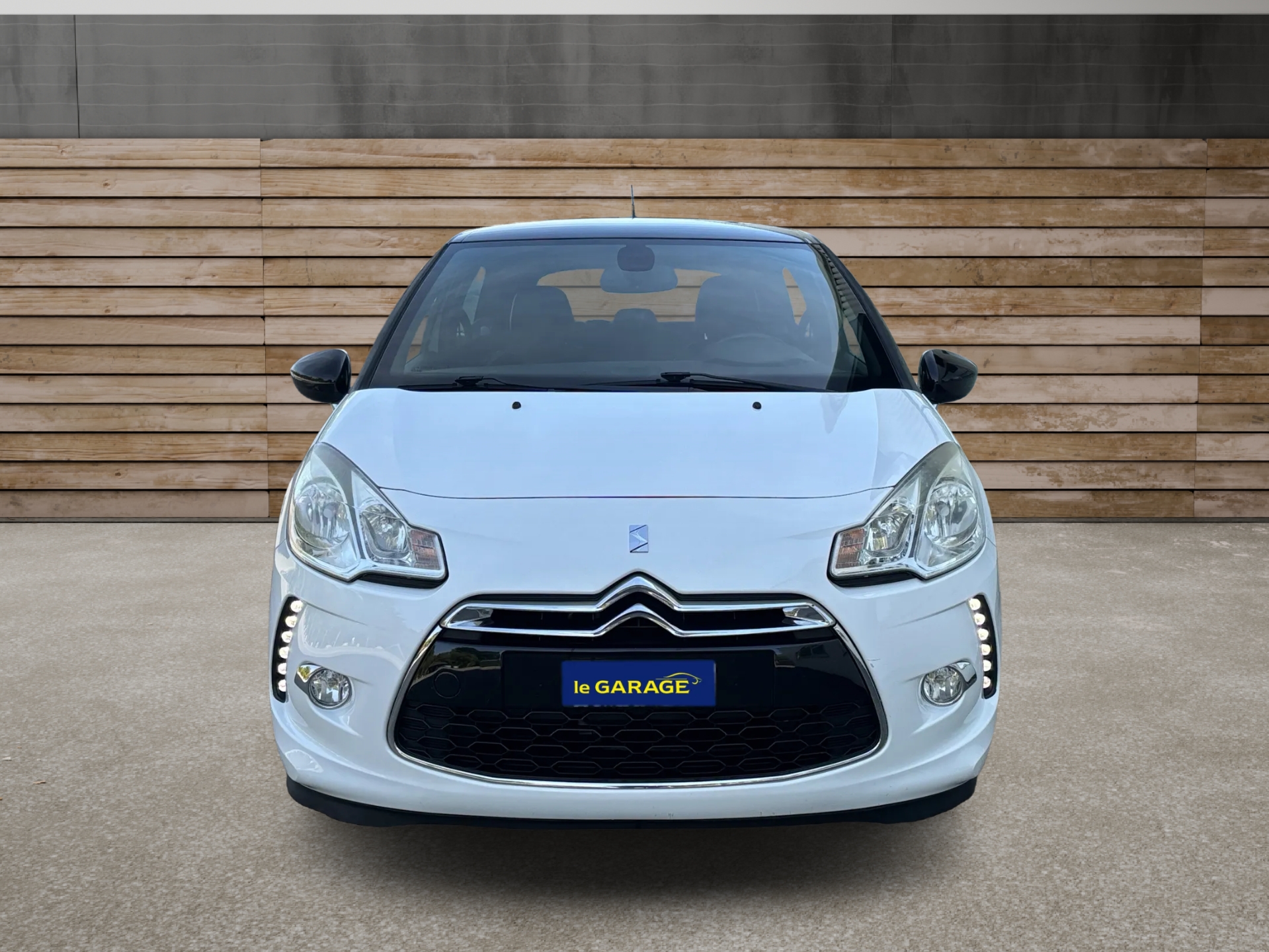 DS AUTOMOBILES DS3 1.2 VTi Chic-image-1
