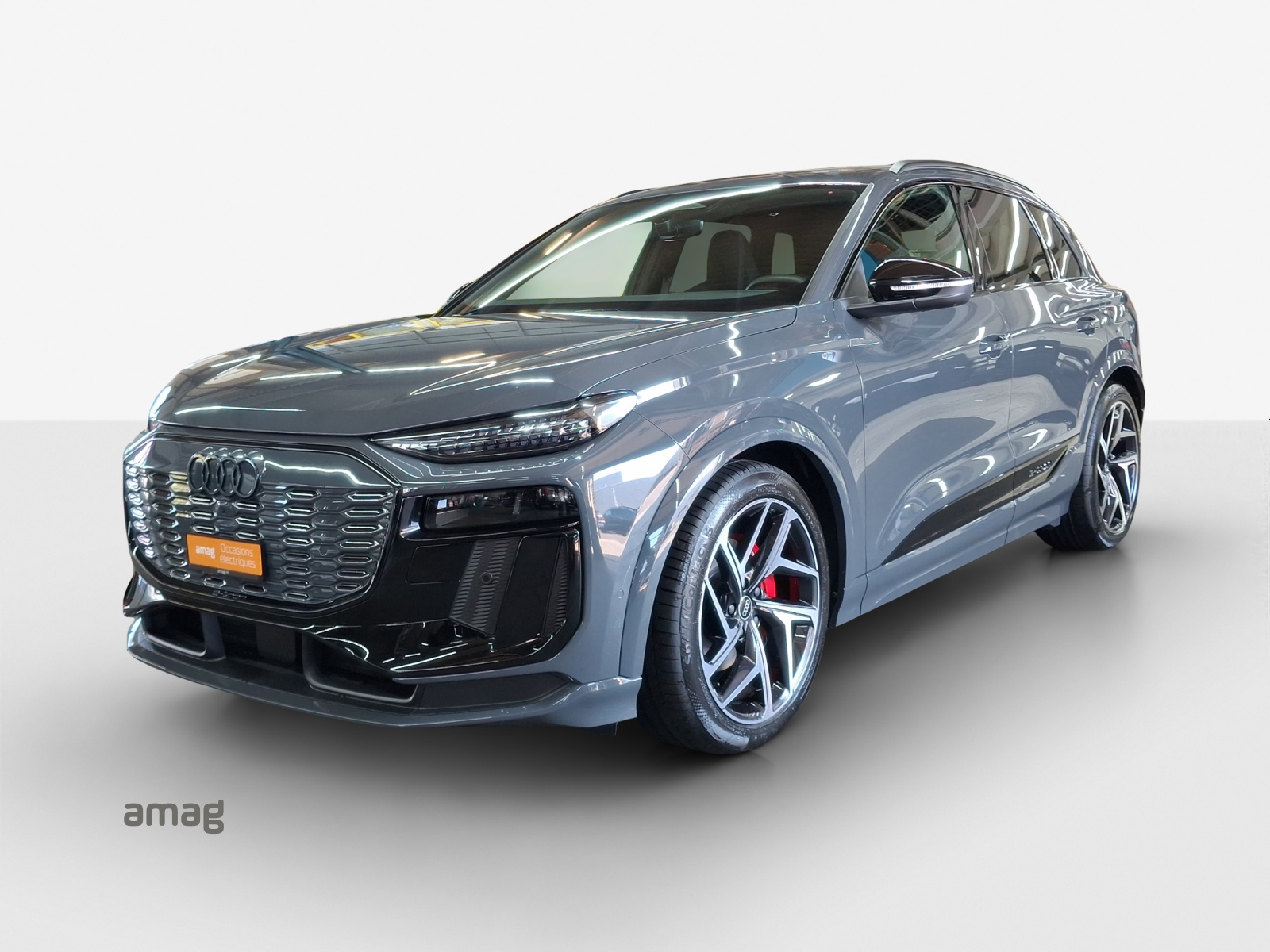AUDI Q6 e-tron quattro-image-0