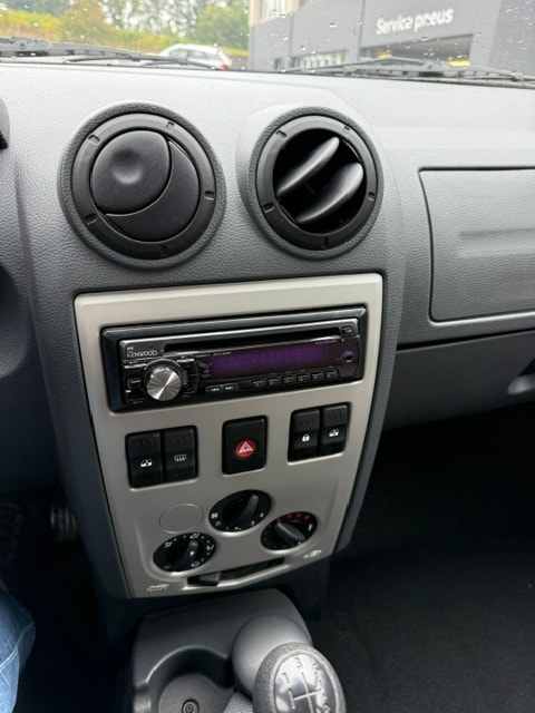 DACIA LOGAN-image-8