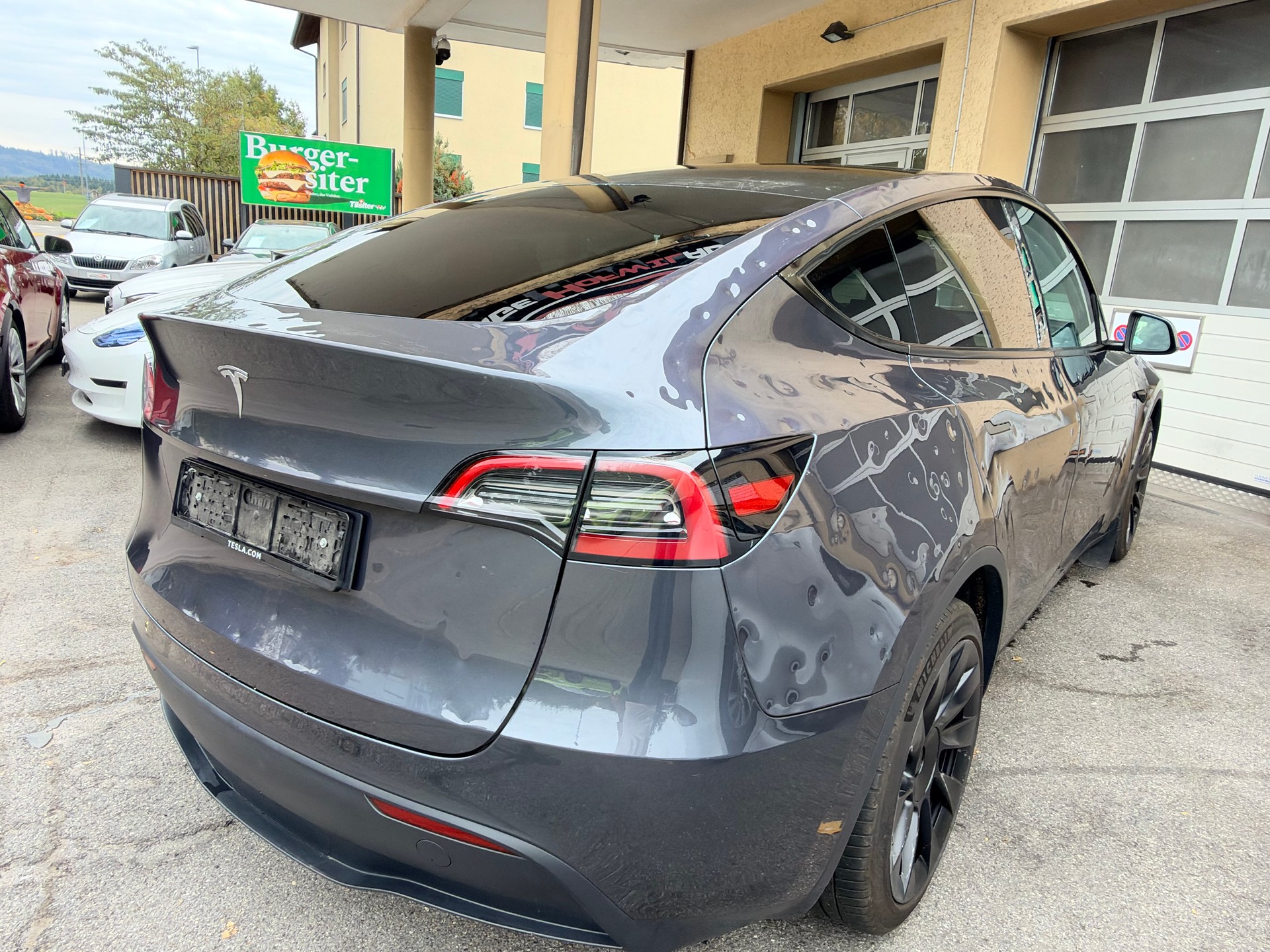 TESLA Model Y RWD-image-8