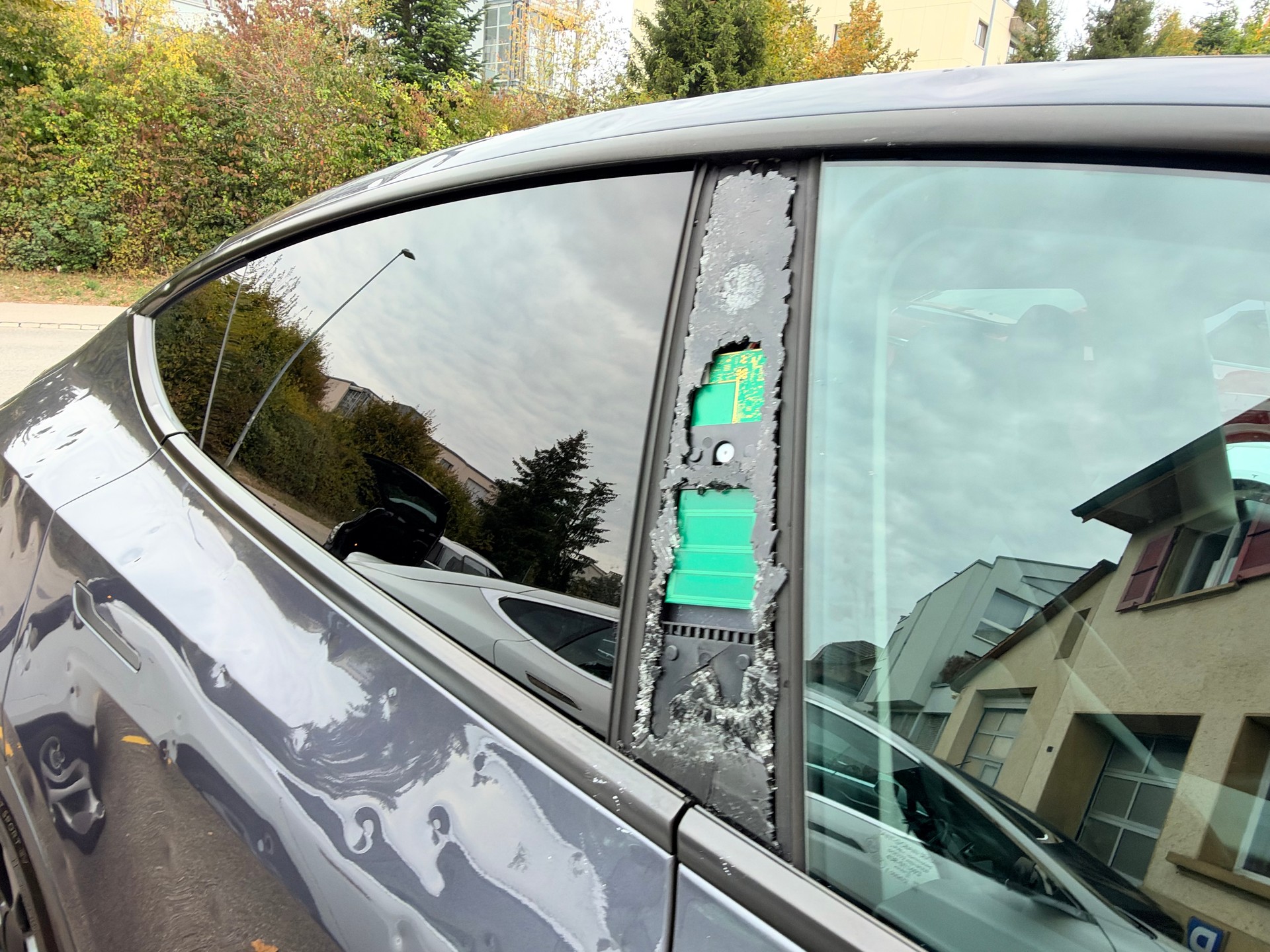 TESLA Model Y RWD-image-6