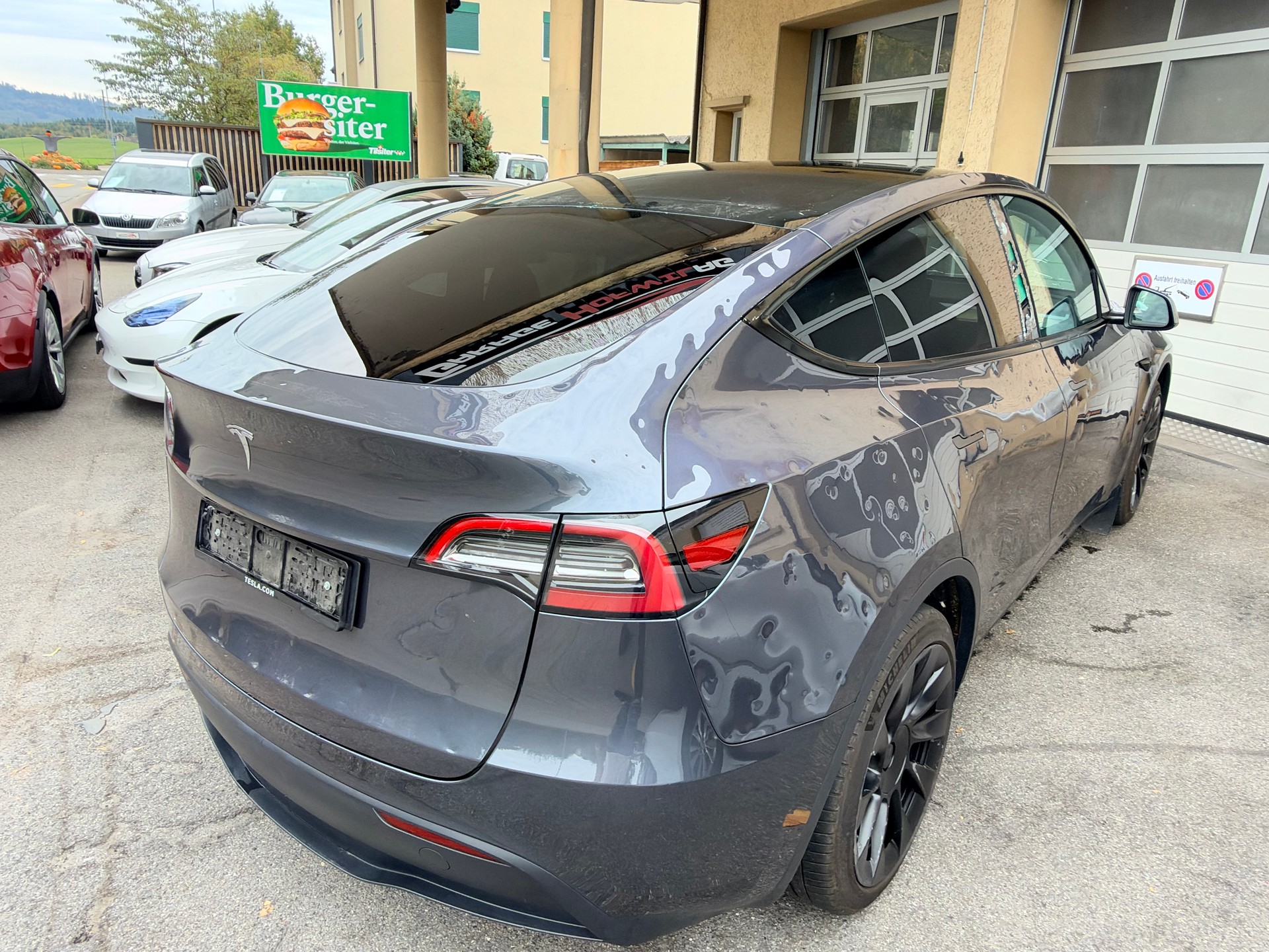 TESLA Model Y RWD-image-7