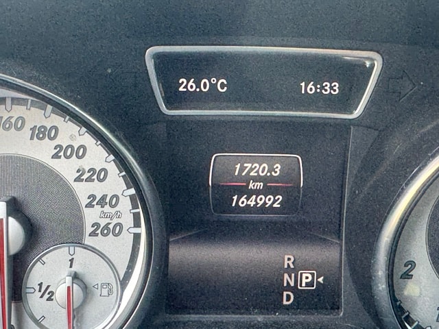 MERCEDES-BENZ GLA 250 Urban 4Matic 7G-DCT-image-10