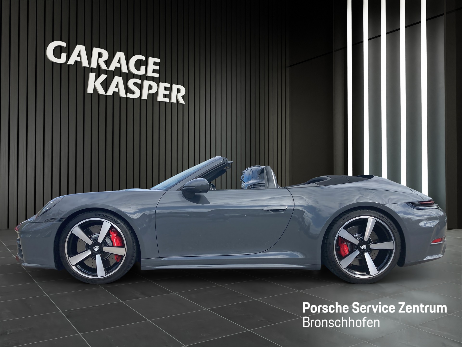 PORSCHE 911 Carrera S Cabriolet-image-1
