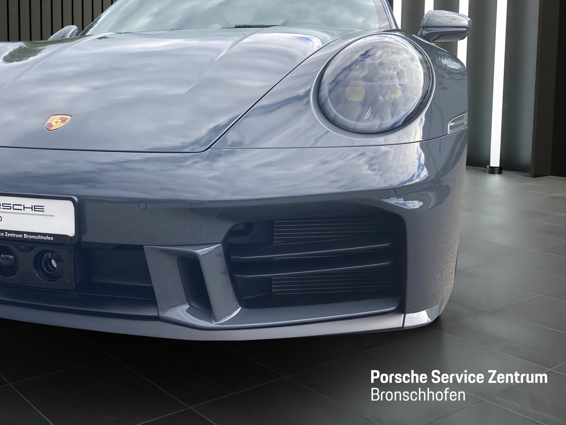 PORSCHE 911 Carrera S Cabriolet-image-8