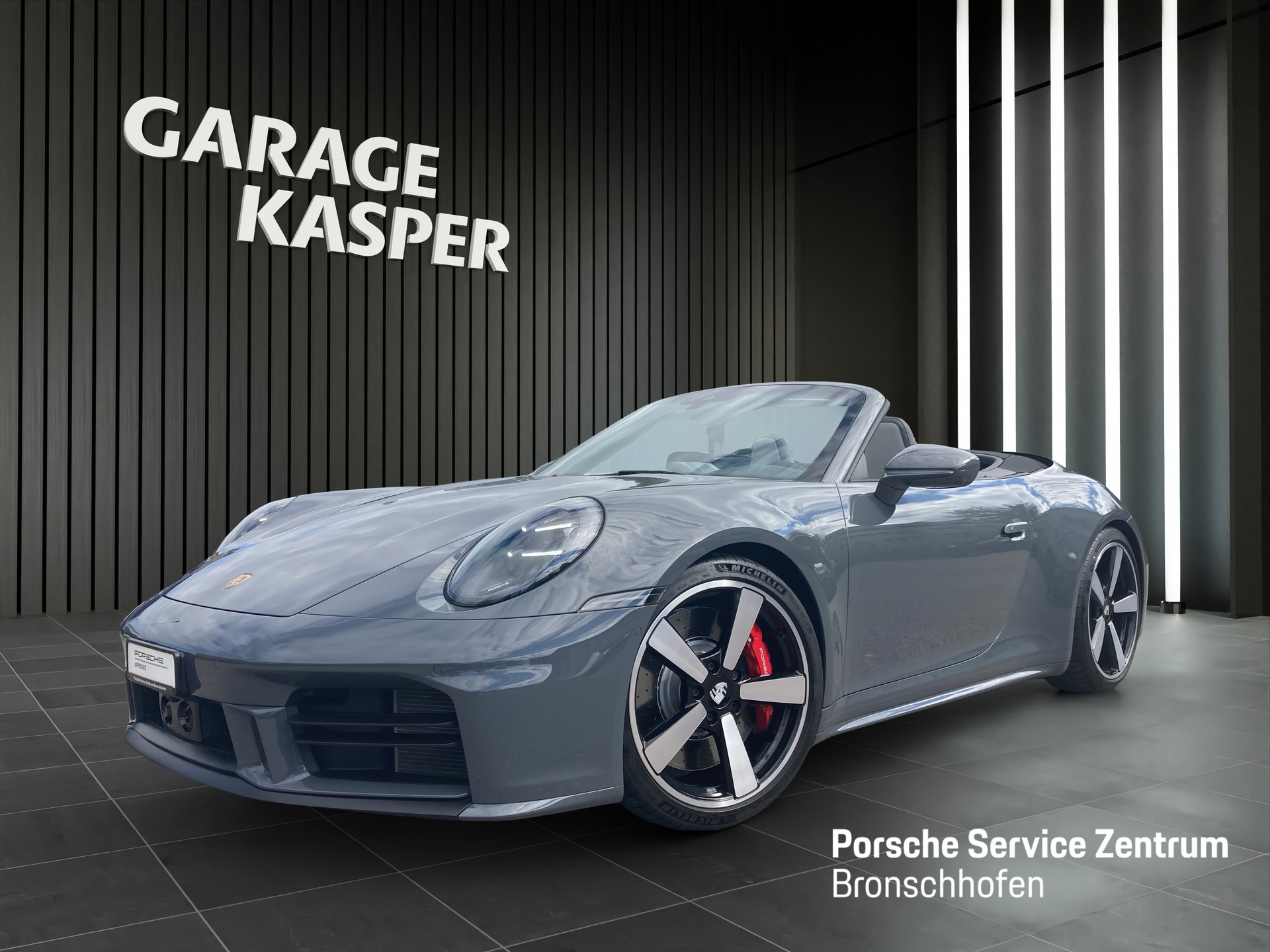 PORSCHE 911 Carrera S Cabriolet-image-0