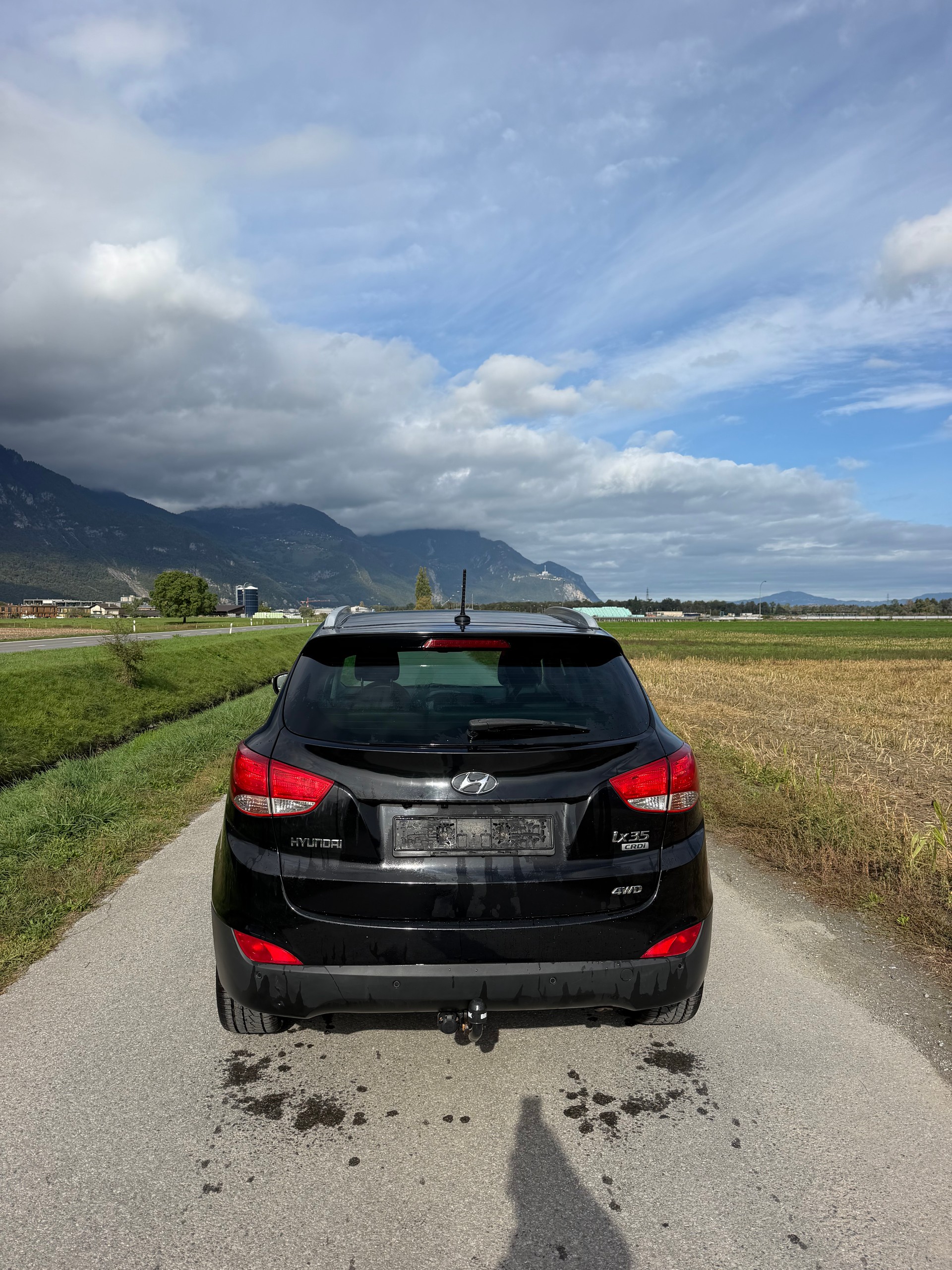 HYUNDAI iX 35 2.0 CRDi Premium 4WD Automatic-image-4