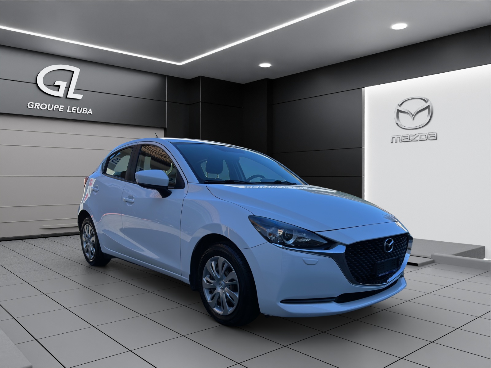 MAZDA 2 G 90 MHD Ambition-image-0