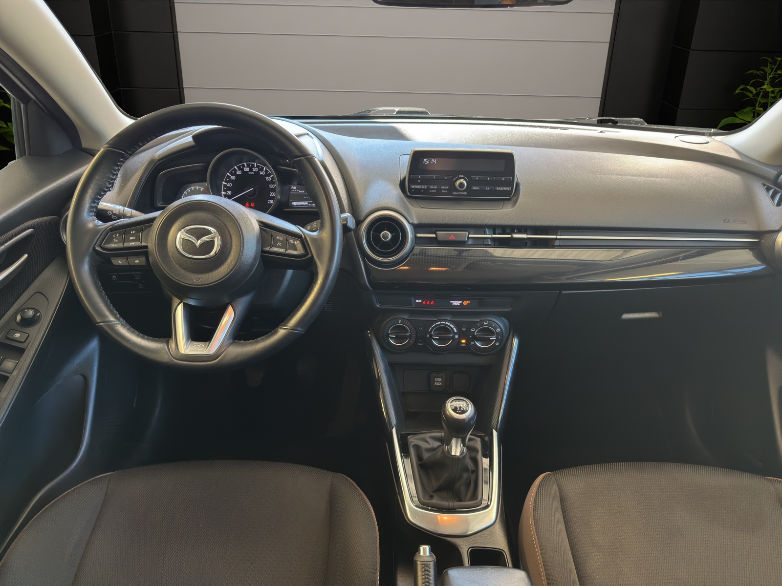 MAZDA 2 G 90 MHD Ambition-image-7