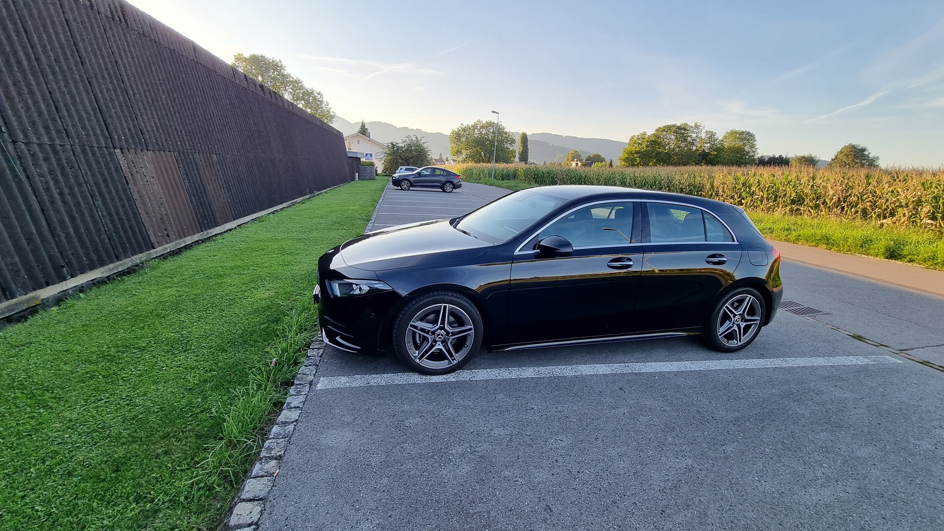 MERCEDES-BENZ A 200 AMG Line-image-2