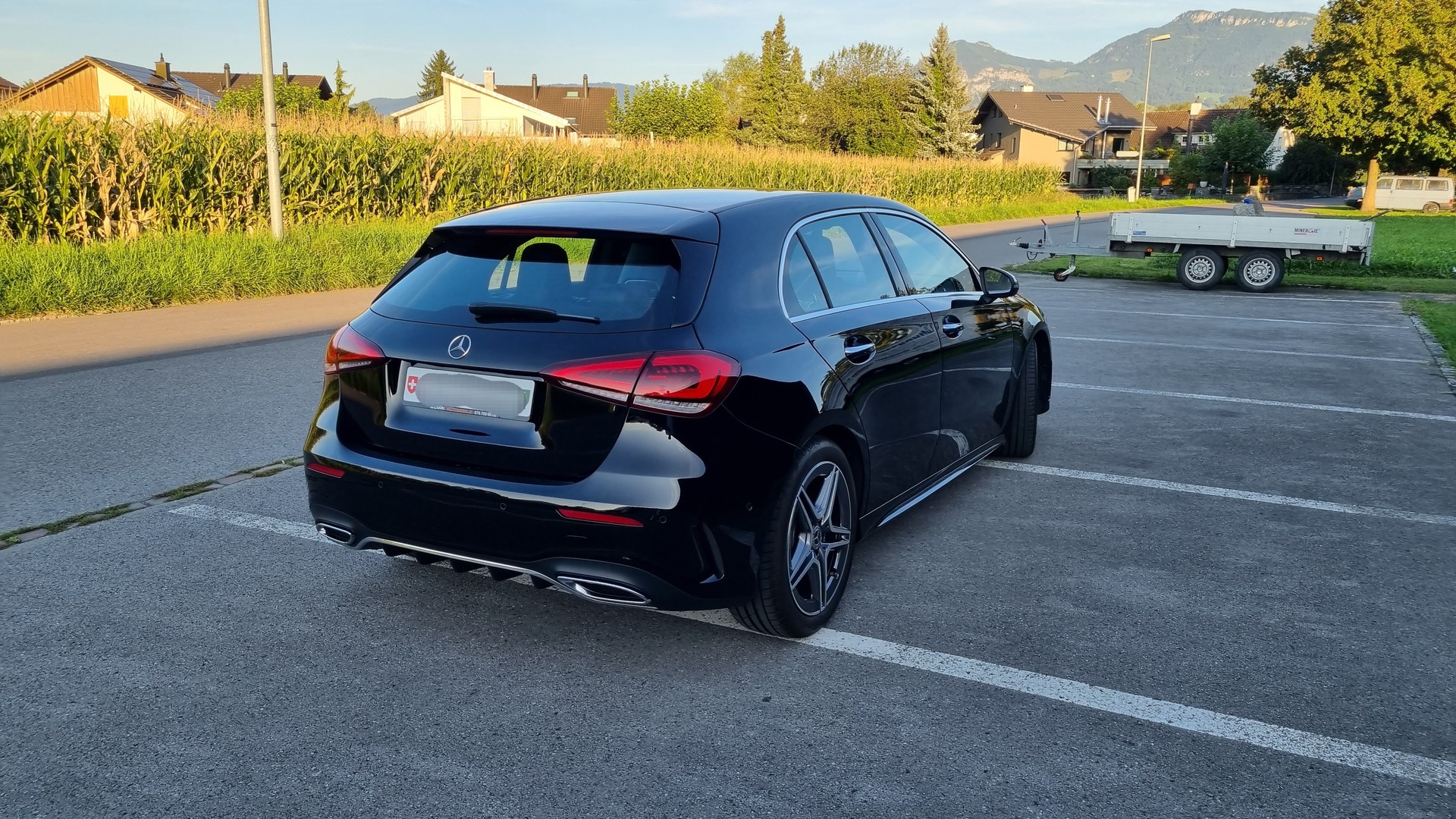 MERCEDES-BENZ A 200 AMG Line-image-1