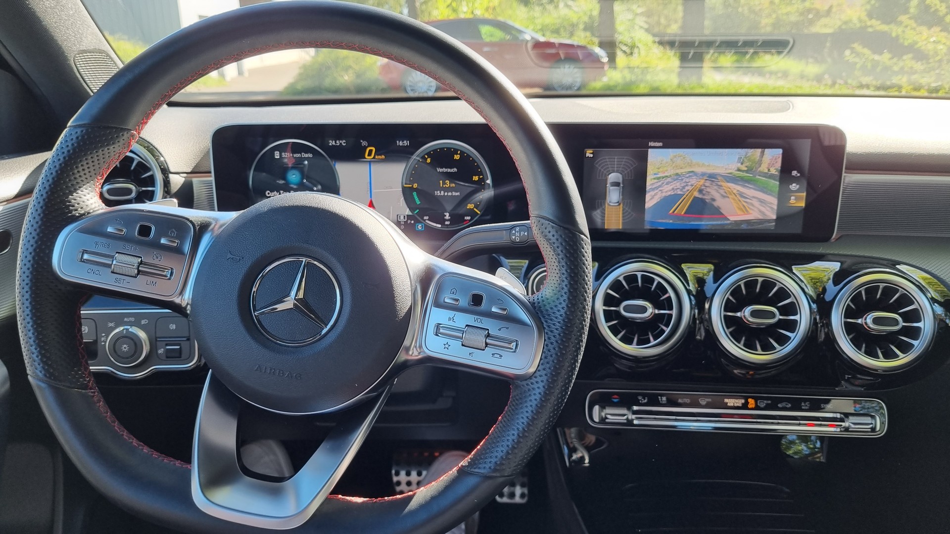 MERCEDES-BENZ A 200 AMG Line-image-4