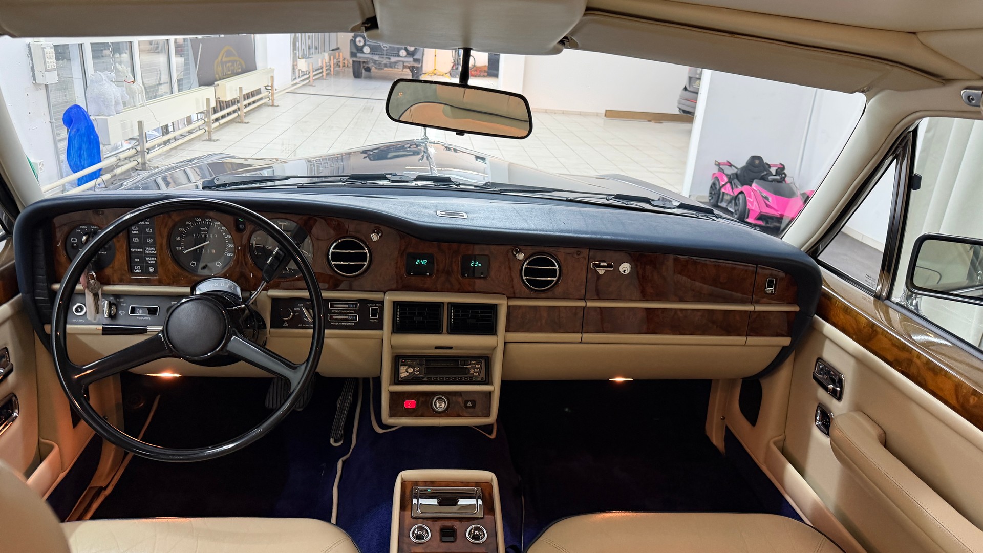 ROLLS-ROYCE Silver Spirit-image-8