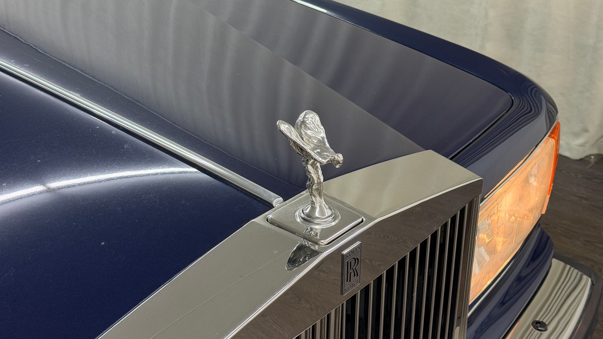 ROLLS-ROYCE Silver Spirit-image-12