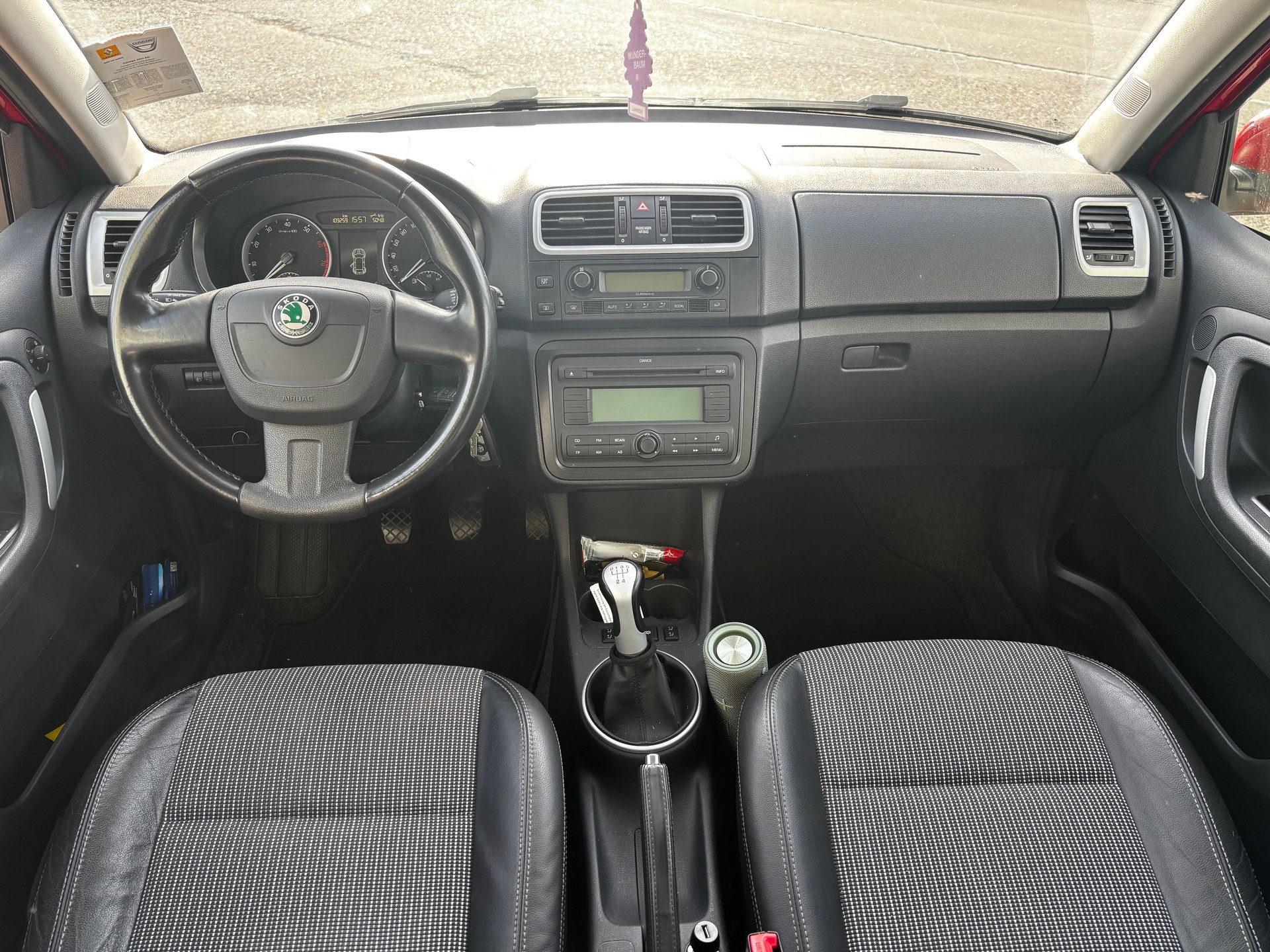 SKODA Fabia 1.6 Elegance-image-8