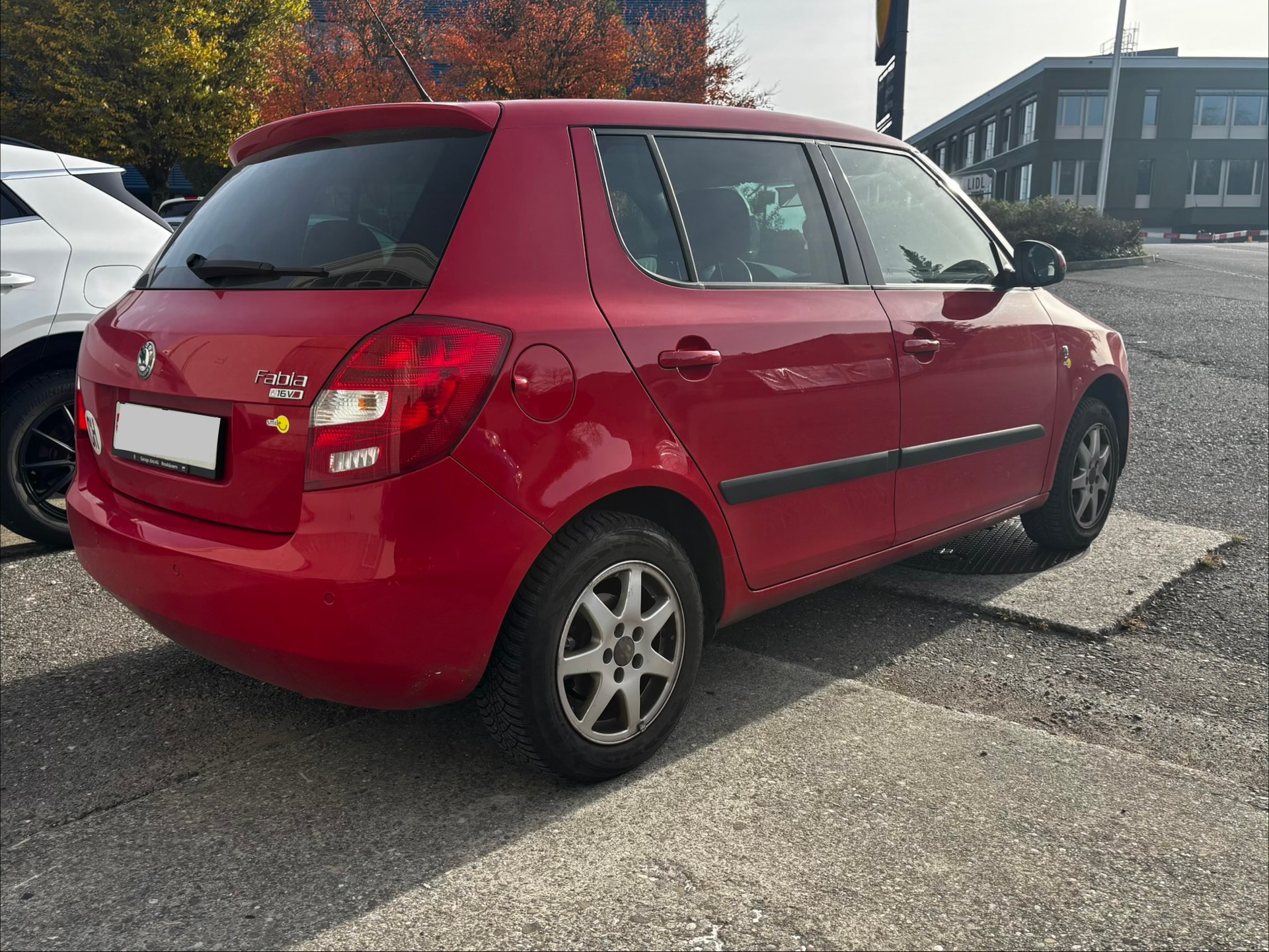 SKODA Fabia 1.6 Elegance-image-3