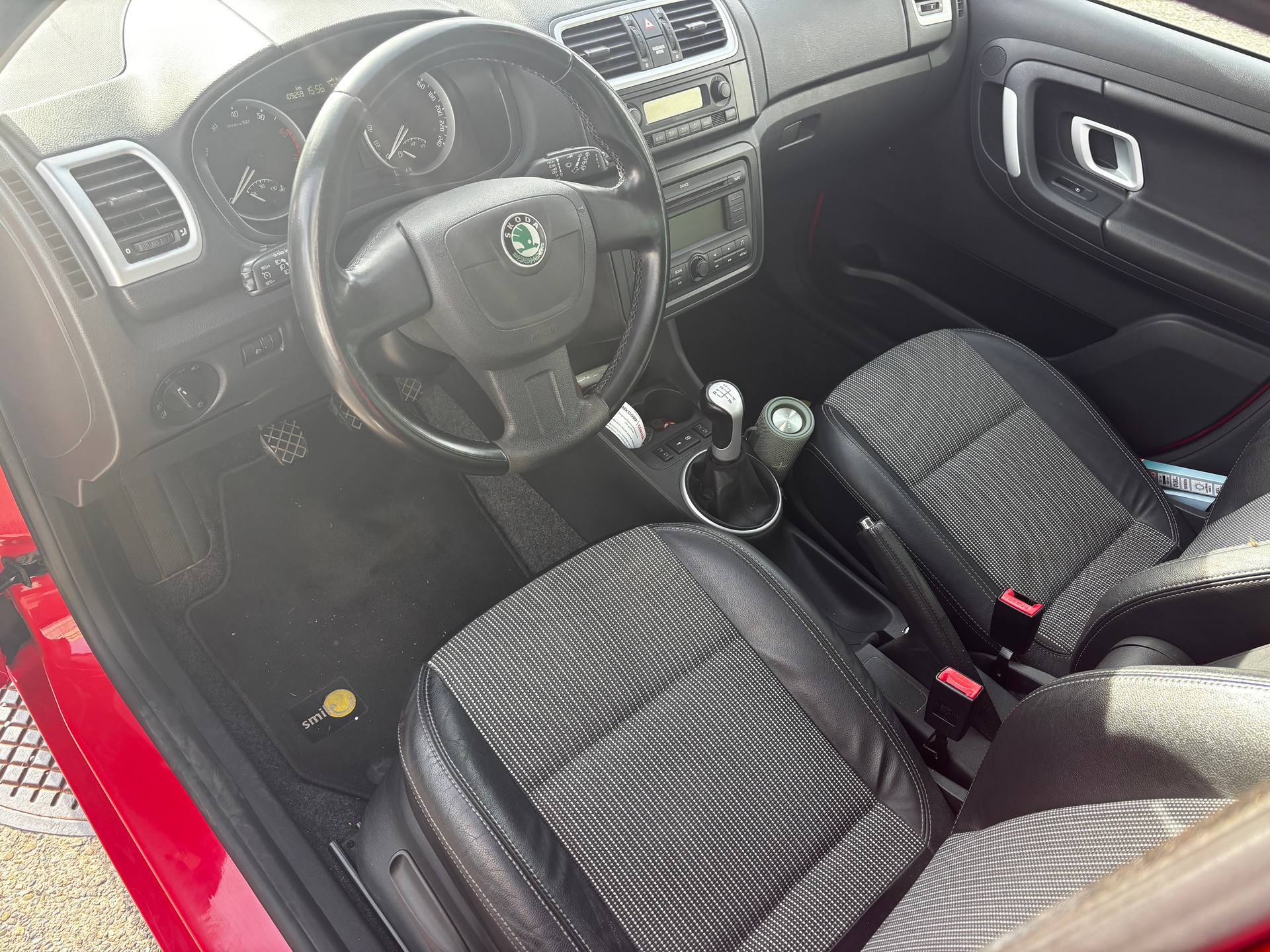 SKODA Fabia 1.6 Elegance-image-7