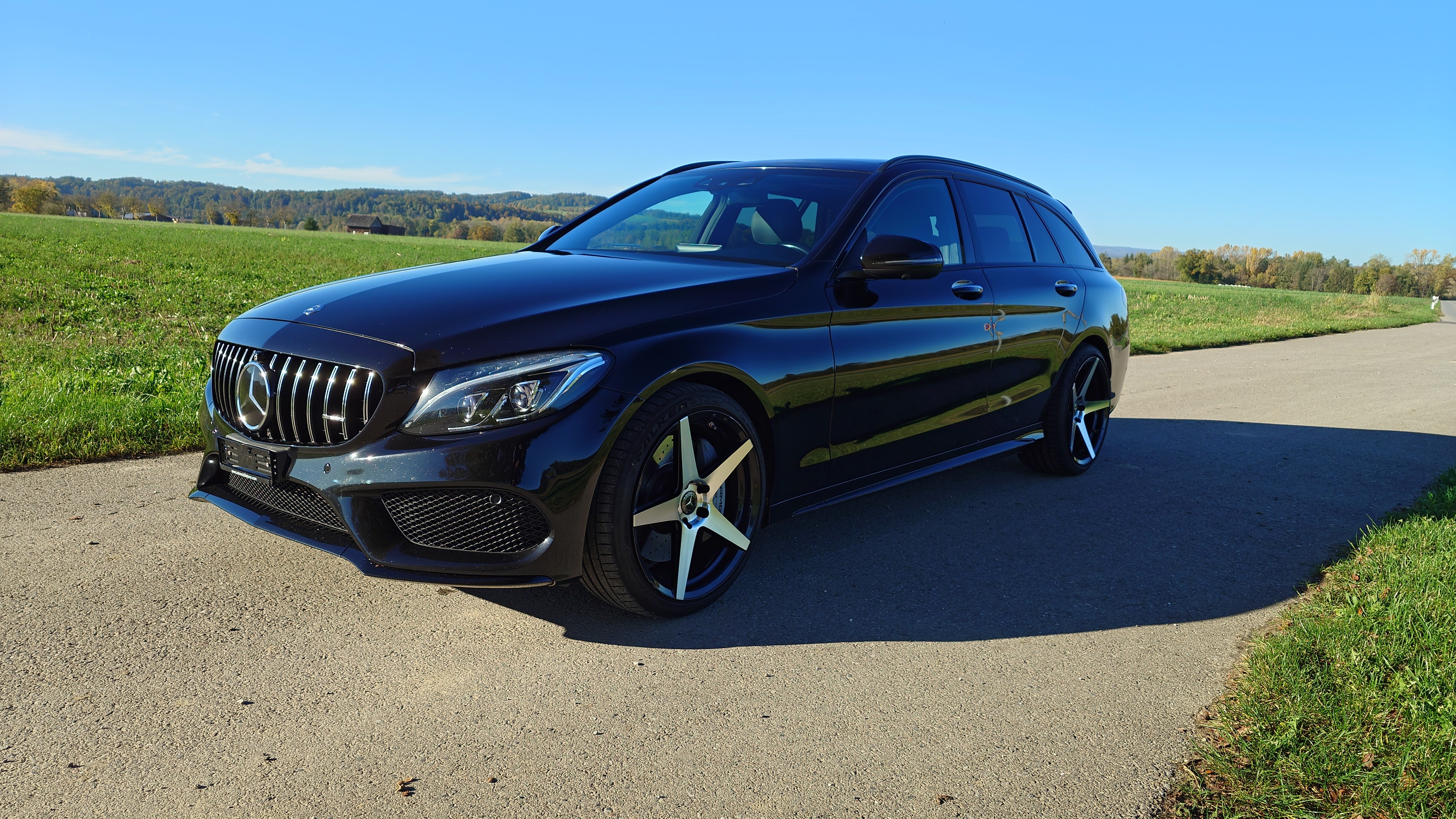 Car photo