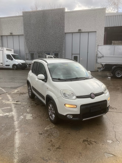 FIAT Panda 1.3 MJ Climbing 4x4-image-1