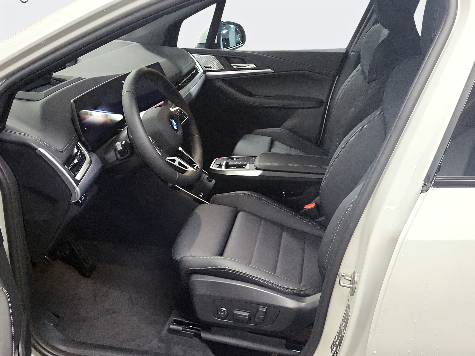 BMW 223d Active Tourer xDrive M Sport DKG-image-9