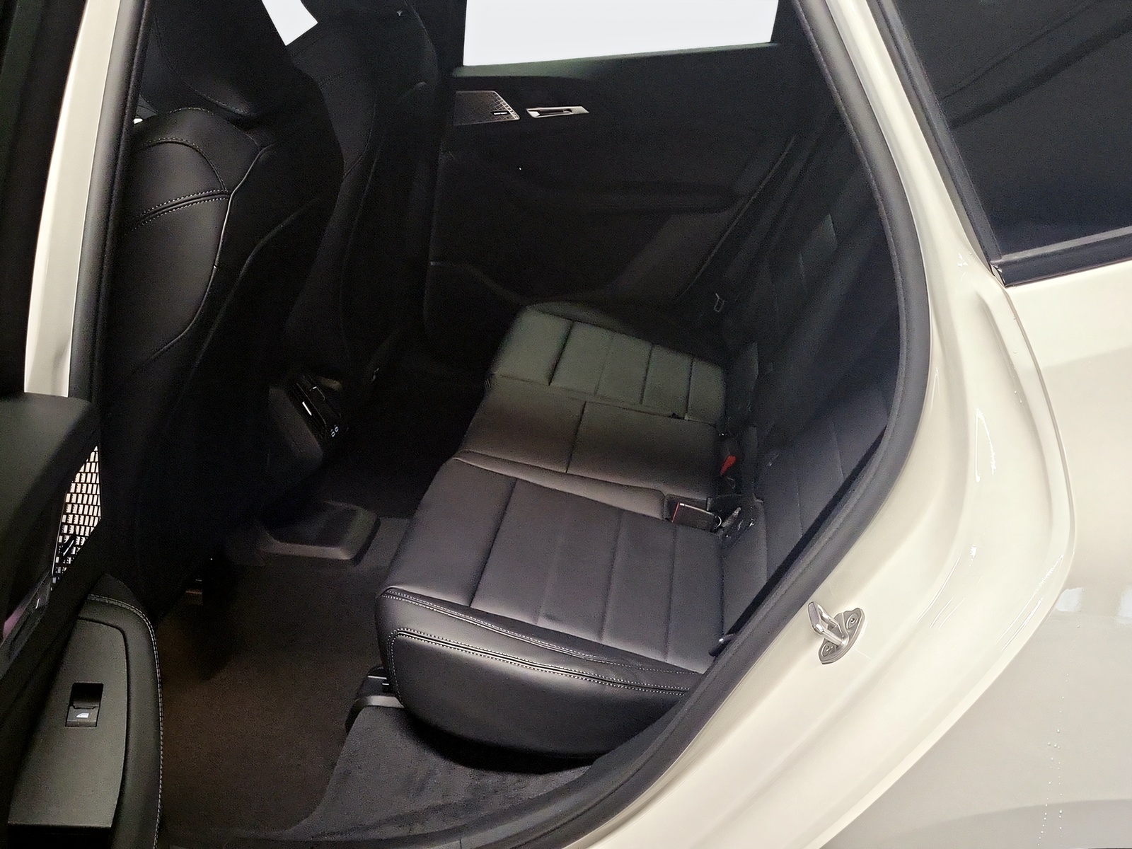 BMW 223d Active Tourer xDrive M Sport DKG-image-16