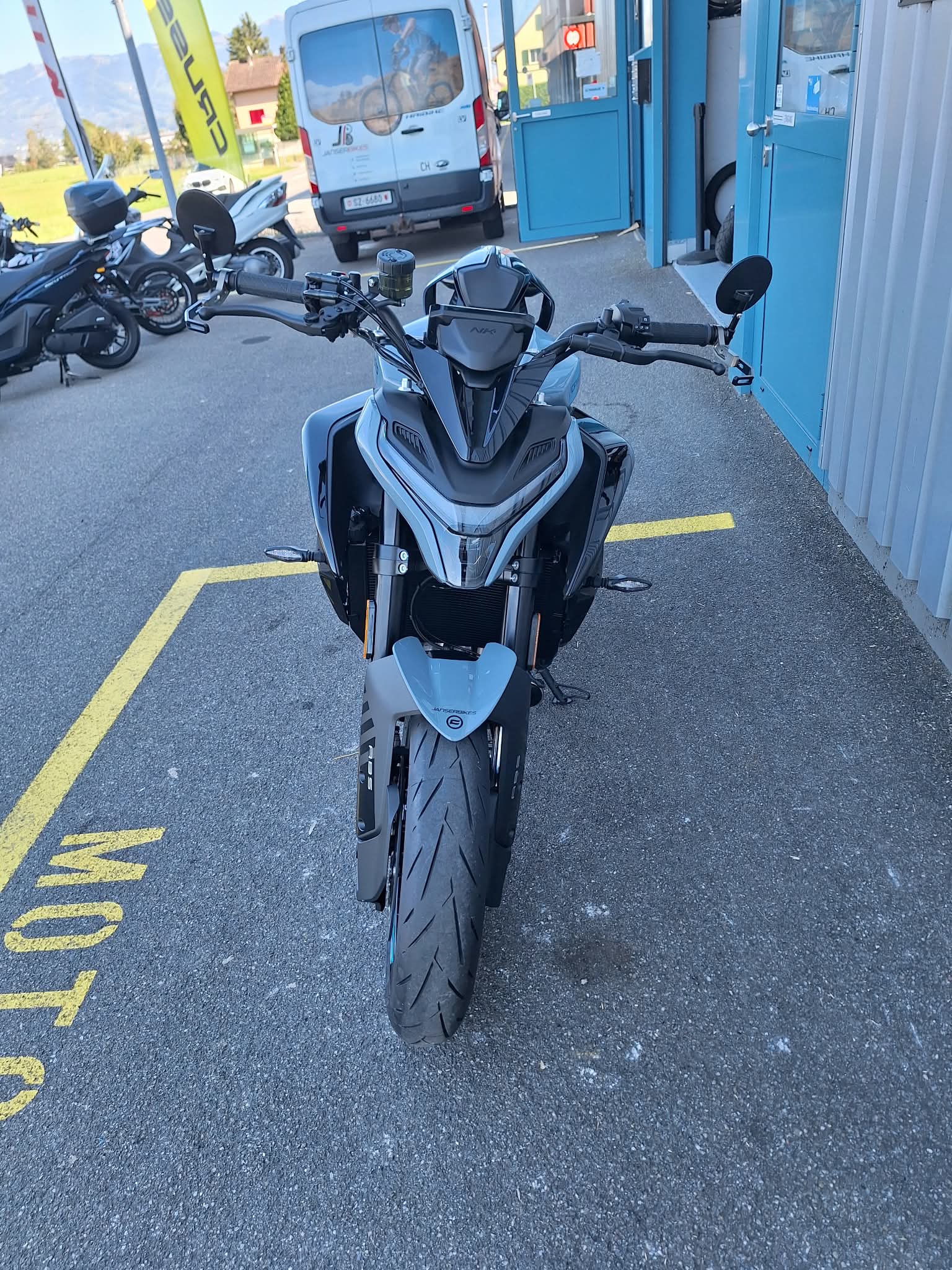 CF MOTO 675NK-image-2