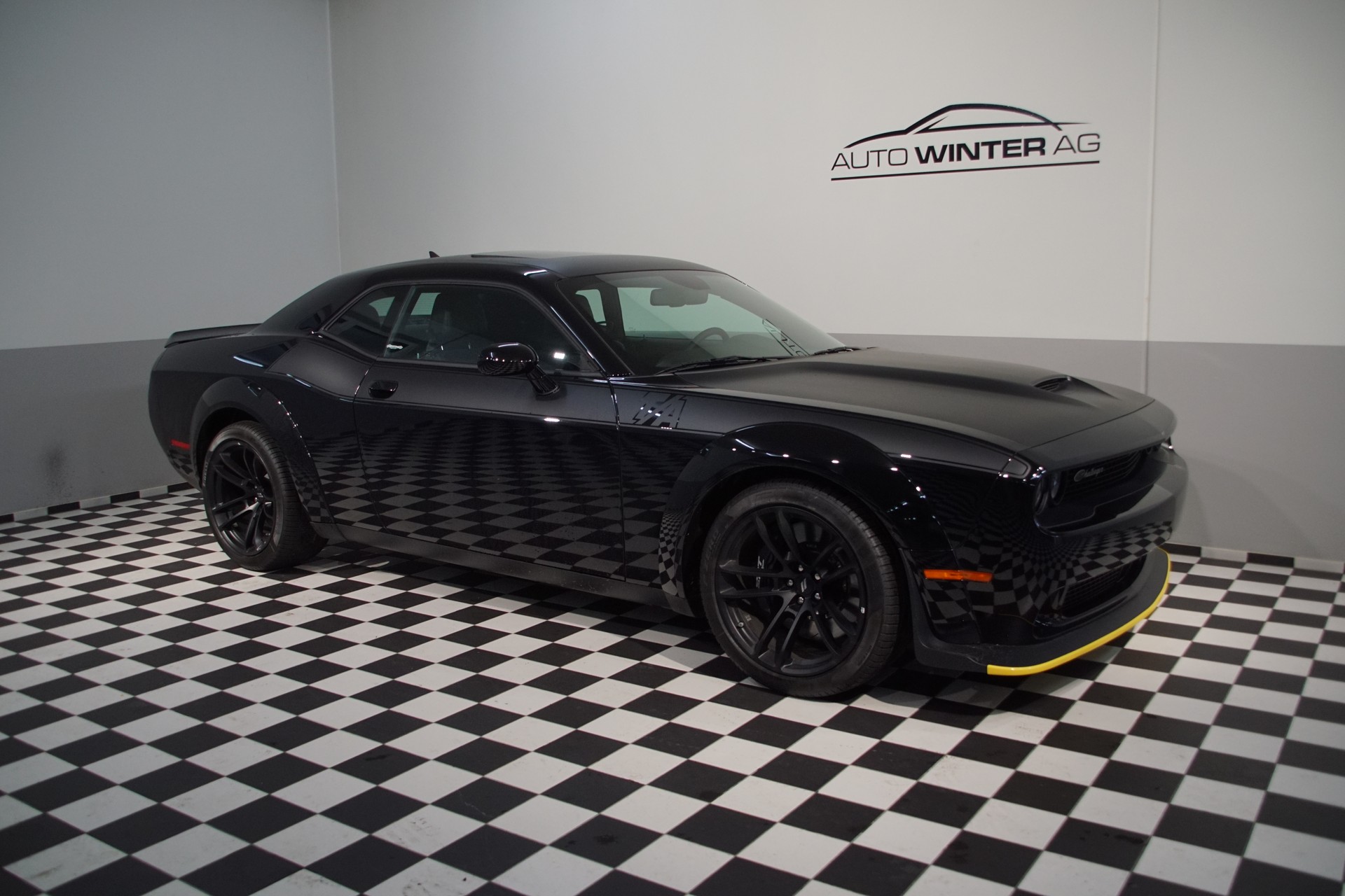 DODGE Challenger 6.4 T/A Widebody-image-1