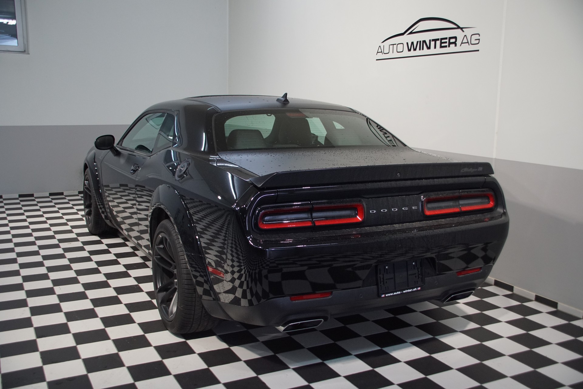 DODGE Challenger 6.4 T/A Widebody-image-6