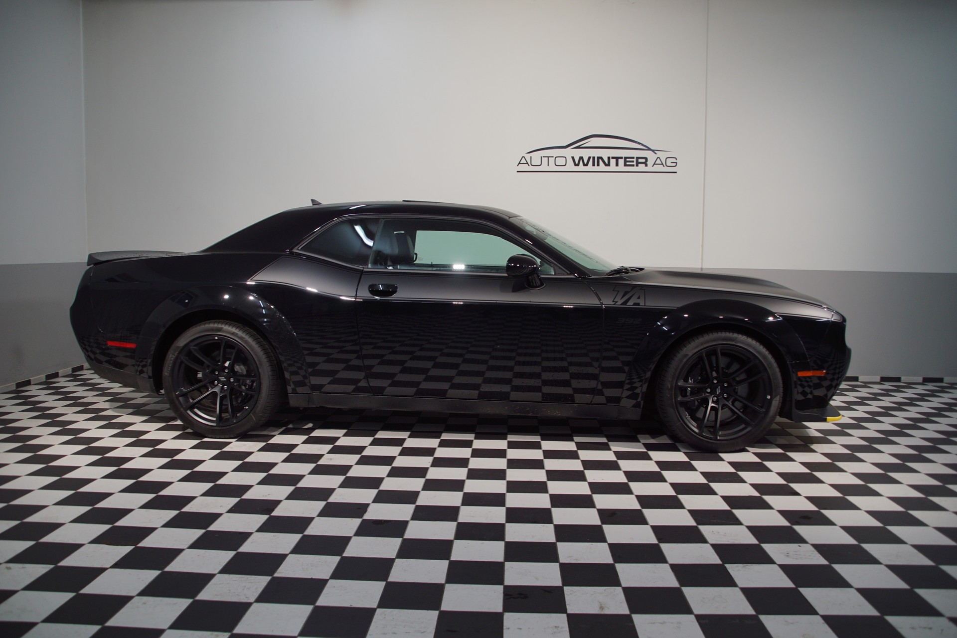 DODGE Challenger 6.4 T/A Widebody-image-3