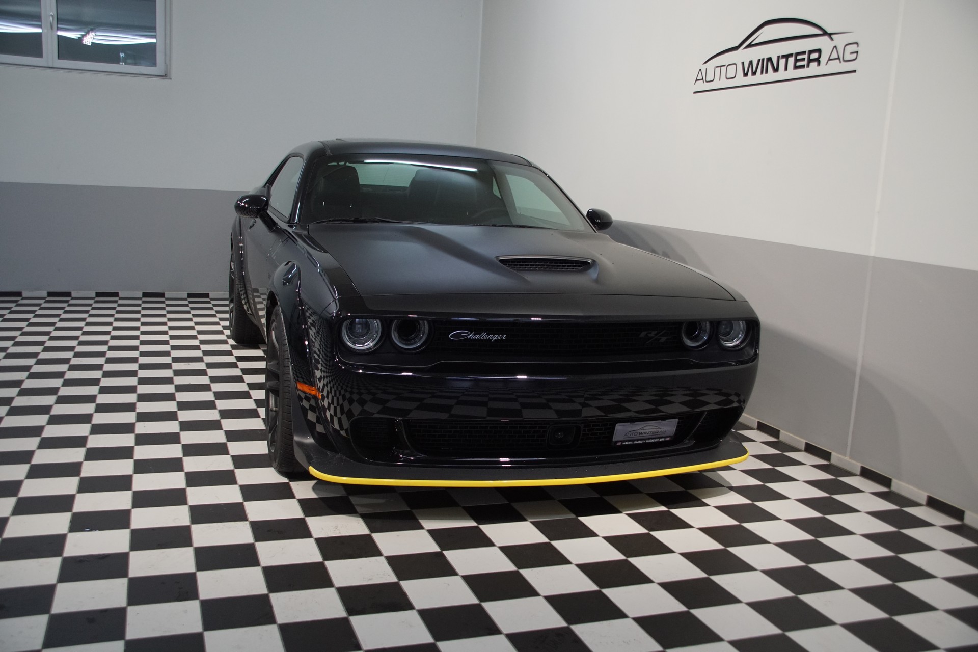 DODGE Challenger 6.4 T/A Widebody-image-2
