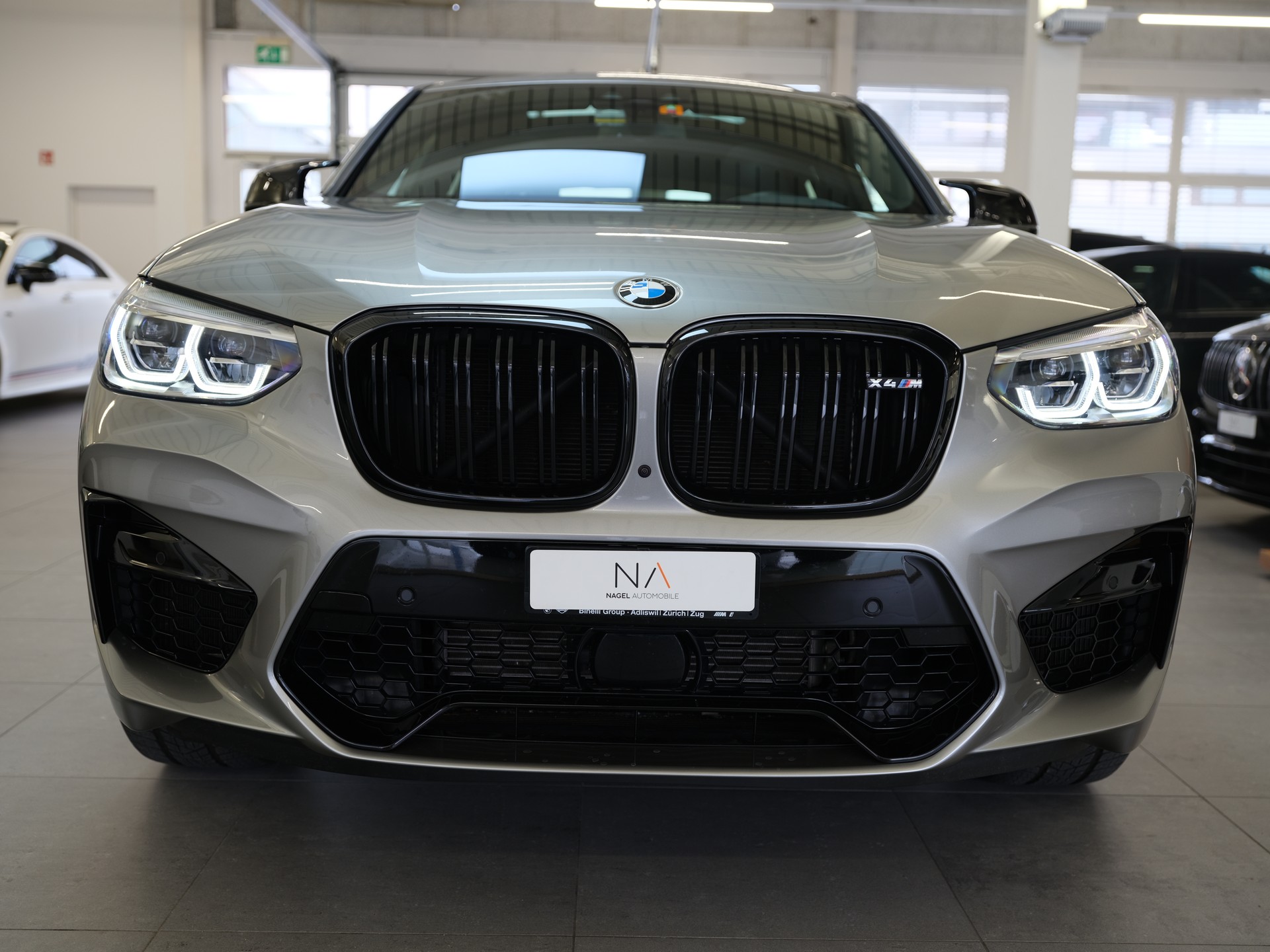 BMW X4M M Competition Steptronic-showroom-element-2
