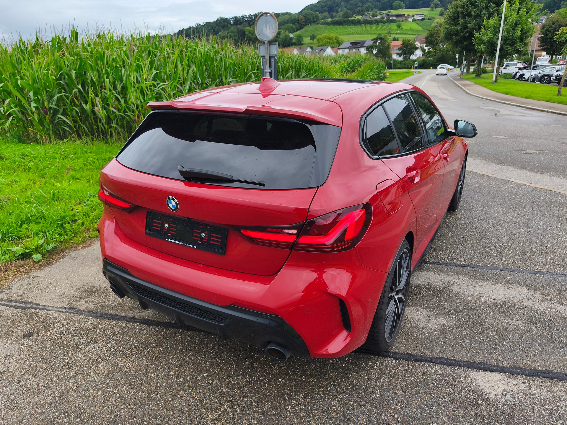BMW M135i xDrive Steptronic-image-4