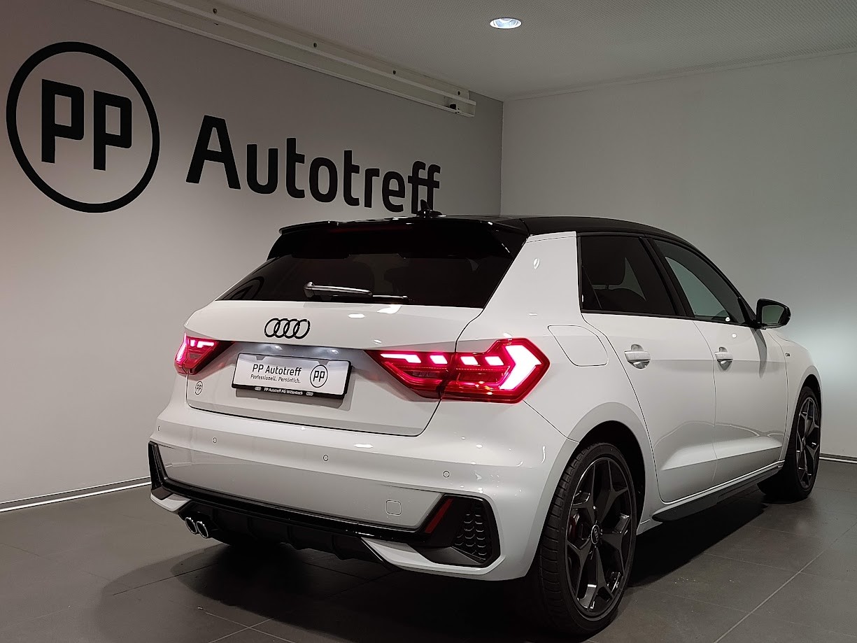 AUDI A1 Sportback 40 TFSI S Line S-tronic-image-13