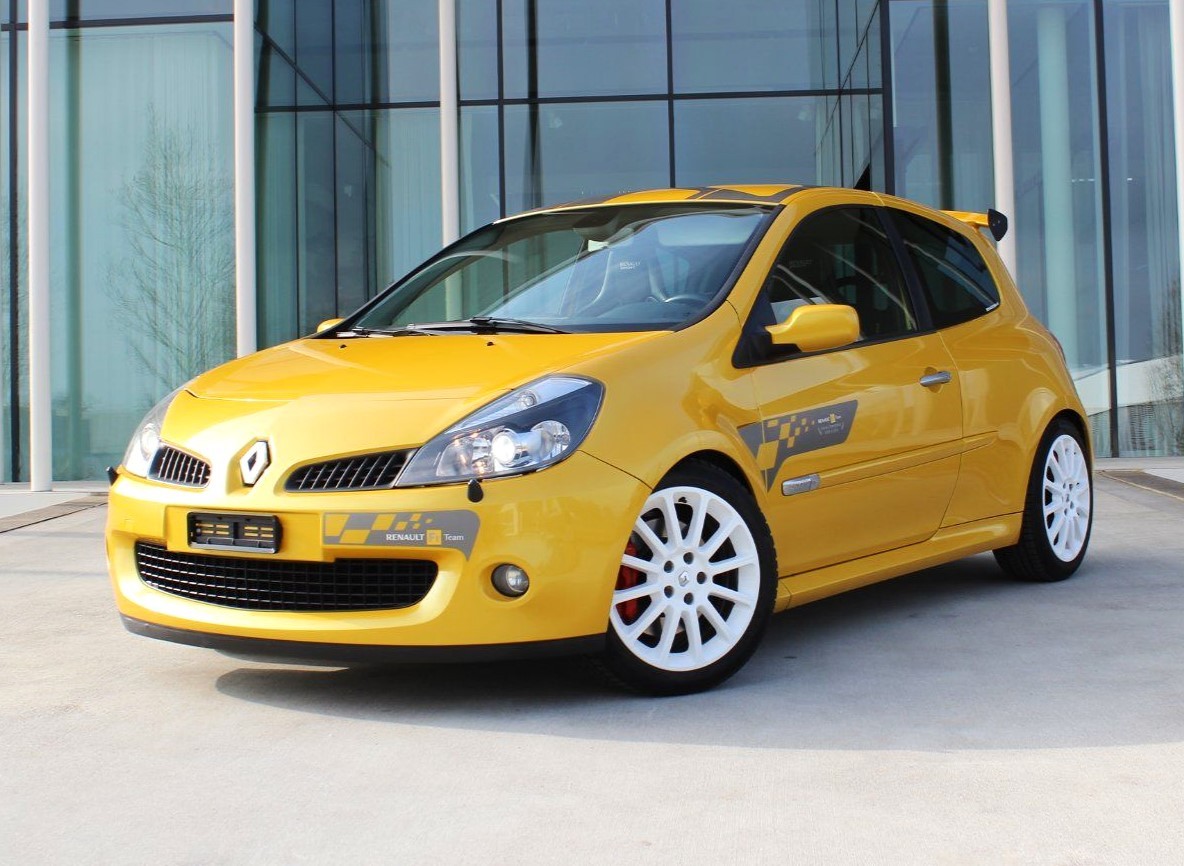 RENAULT Clio 2.0 16V Sport F1 Team