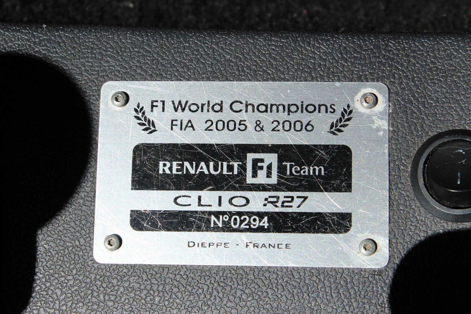 RENAULT Clio 2.0 16V Sport F1 Team-image-8
