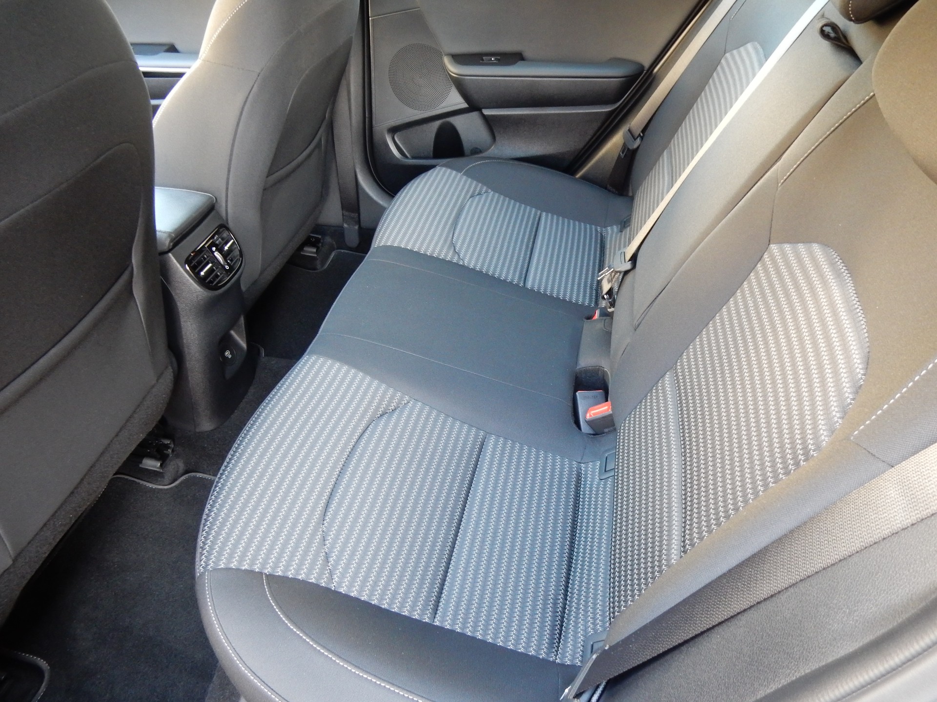 KIA Ceed SW 1.5 T-GDi DCT Spirit (Style)-image-7