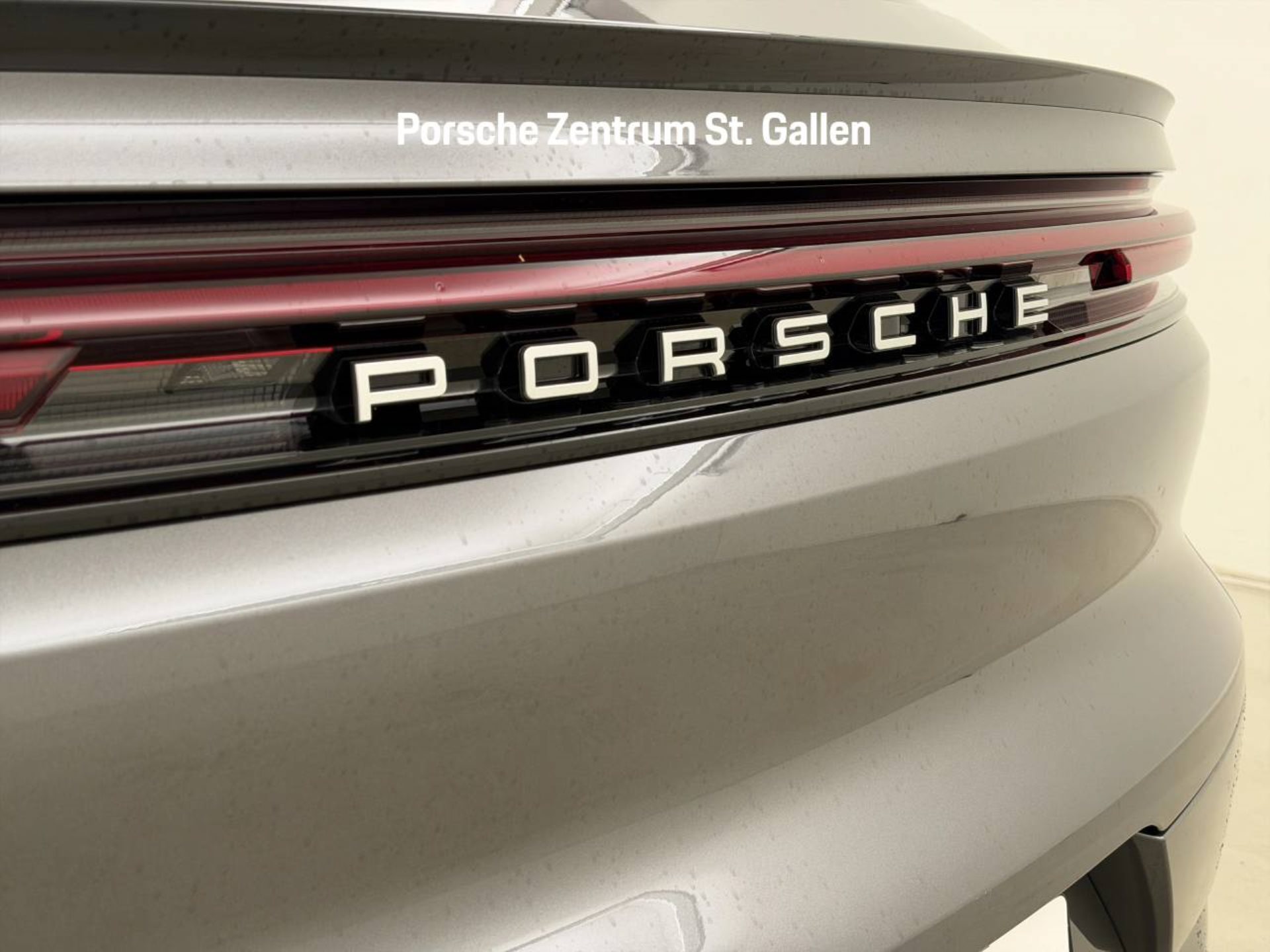PORSCHE Cayenne S E-Hybrid Coupé-image-12