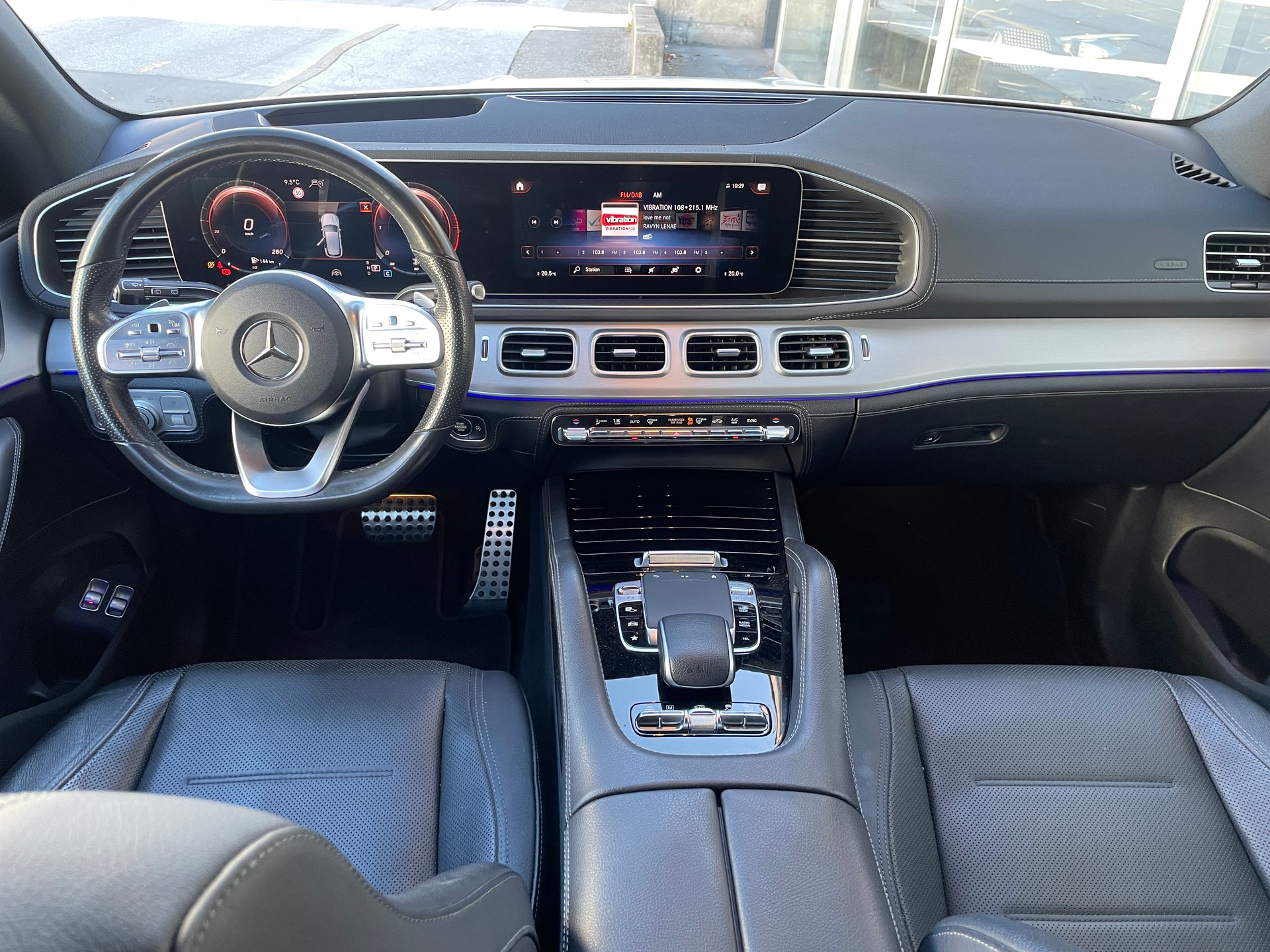 MERCEDES-BENZ GLE 400 d 4Matic AMG Line 9G-Tronic-image-12