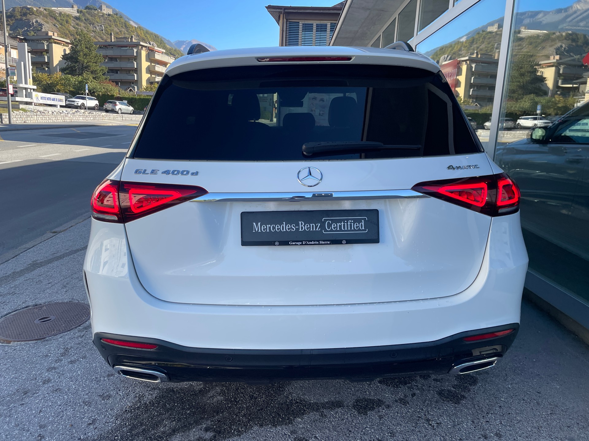 MERCEDES-BENZ GLE 400 d 4Matic AMG Line 9G-Tronic-image-4