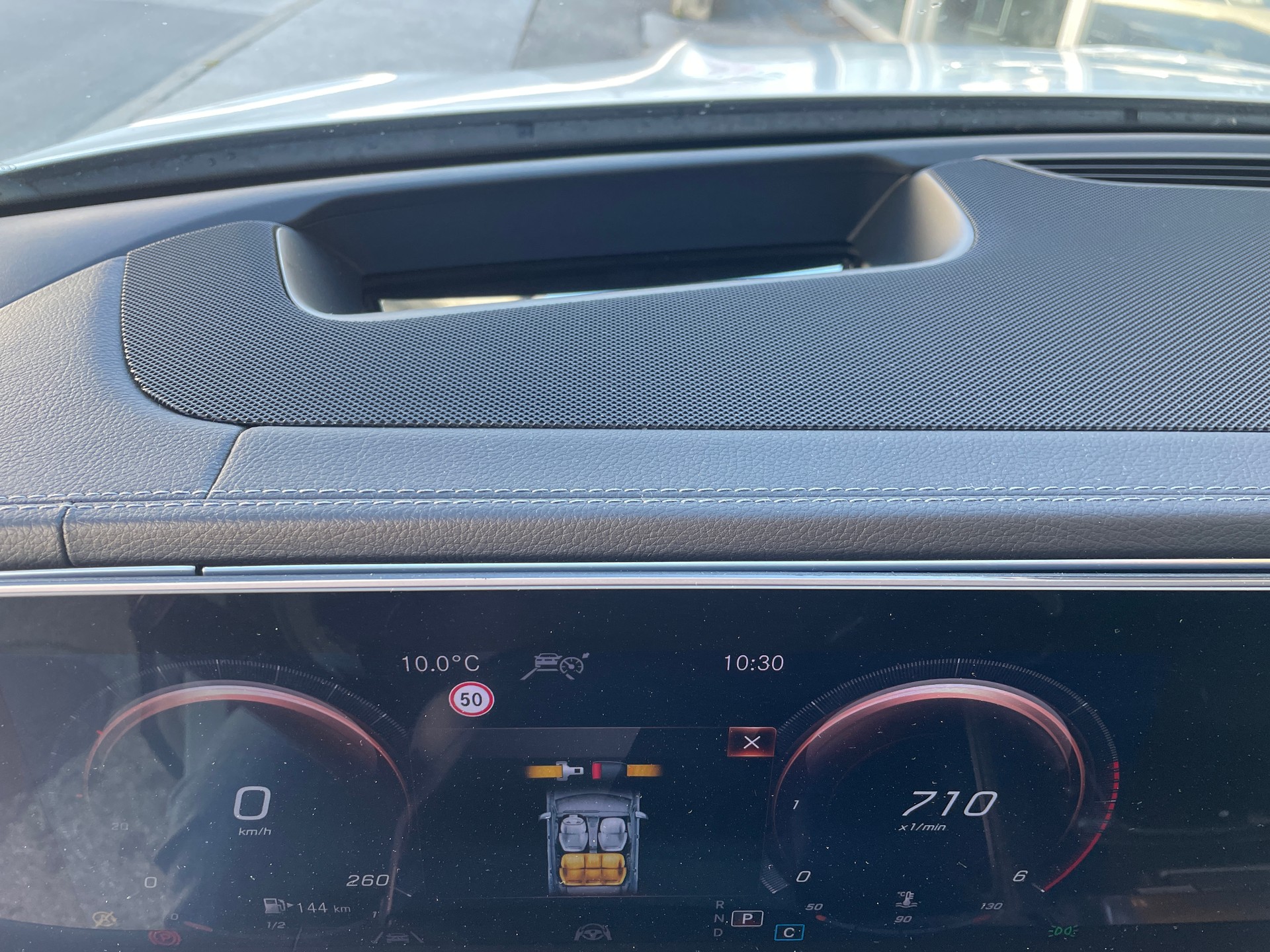 MERCEDES-BENZ GLE 400 d 4Matic AMG Line 9G-Tronic-image-17