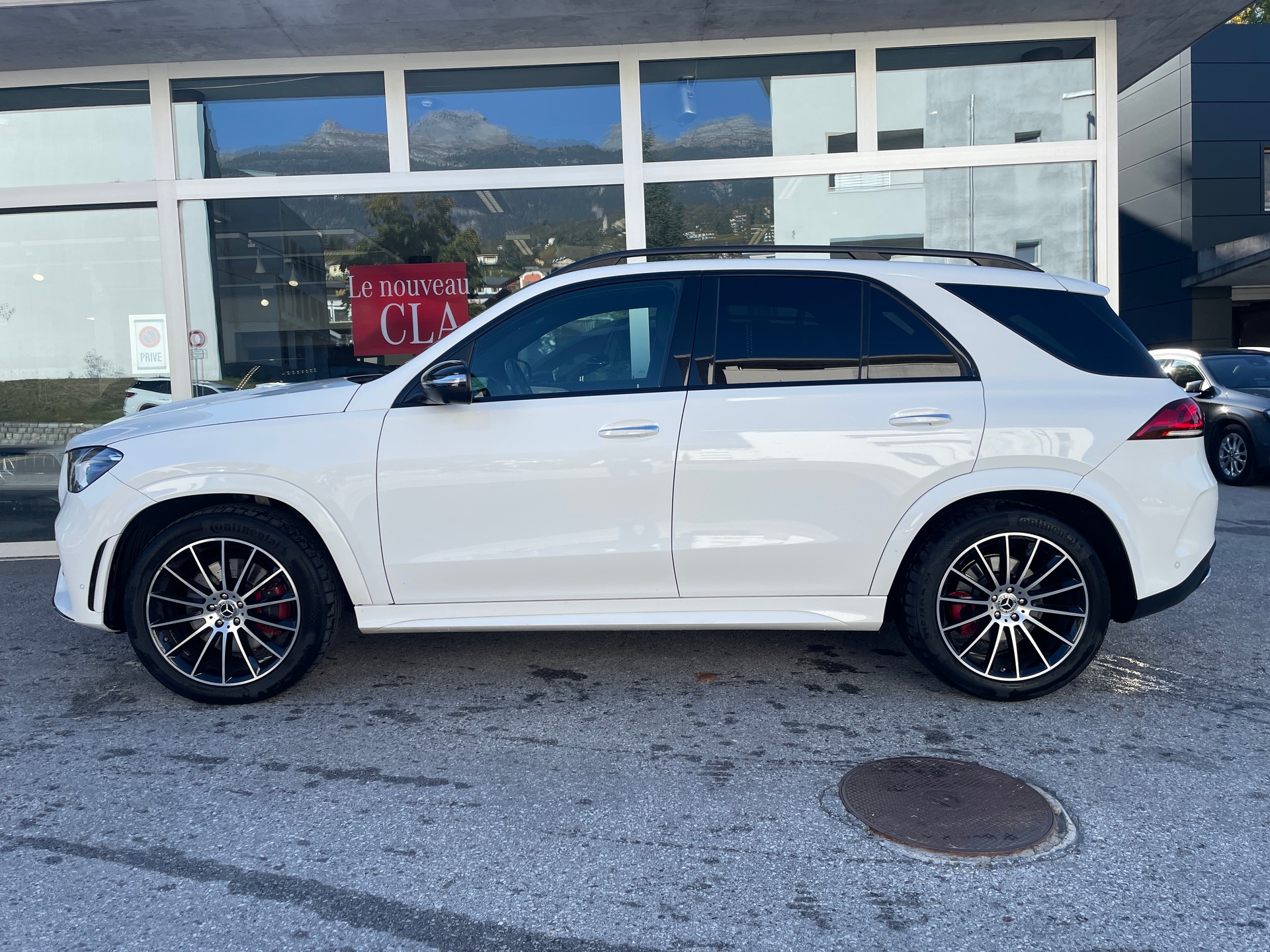 MERCEDES-BENZ GLE 400 d 4Matic AMG Line 9G-Tronic-image-2