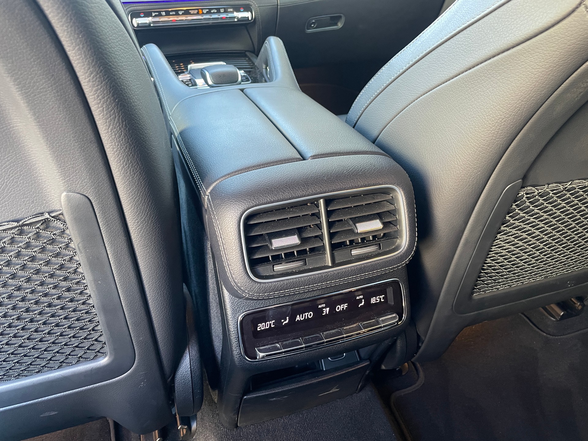 MERCEDES-BENZ GLE 400 d 4Matic AMG Line 9G-Tronic-image-11