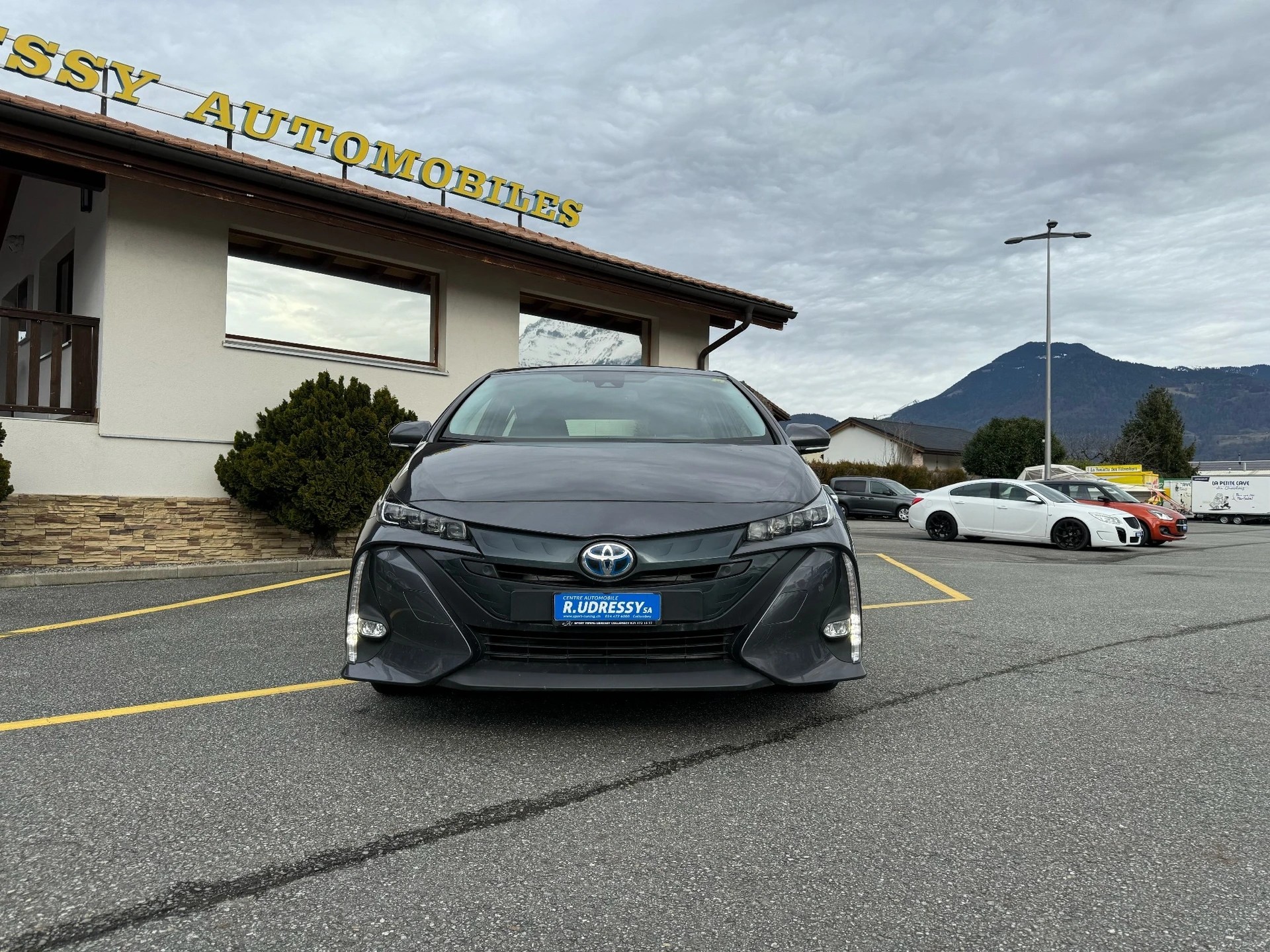 TOYOTA Prius 1.8 VVT-i Plug-in Hybrid Premium-image-7