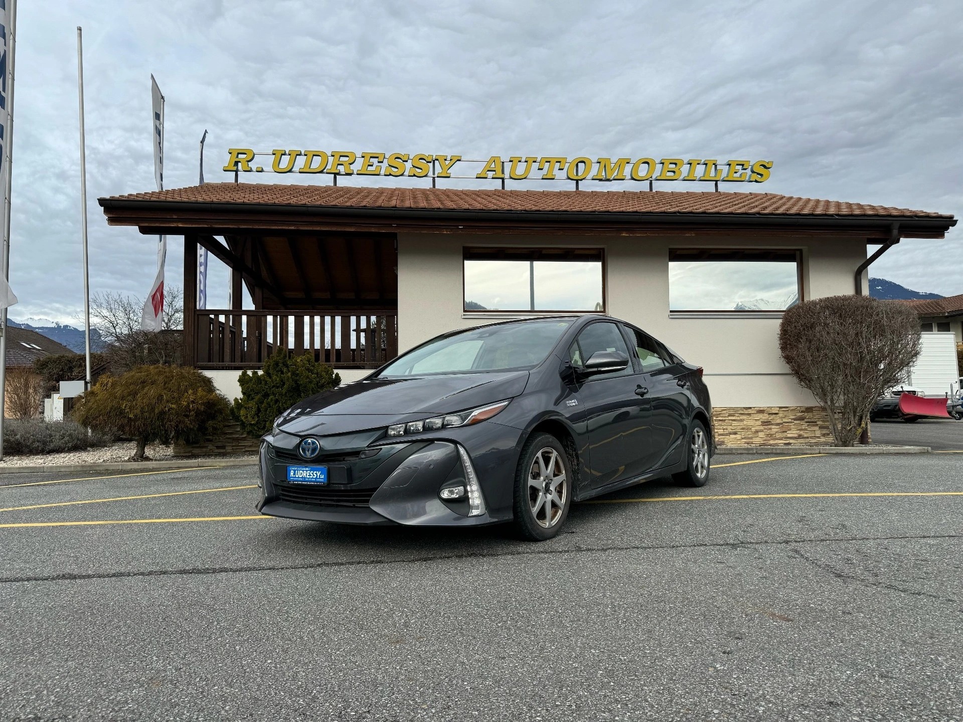 TOYOTA Prius 1.8 VVT-i Plug-in Hybrid Premium-image-0