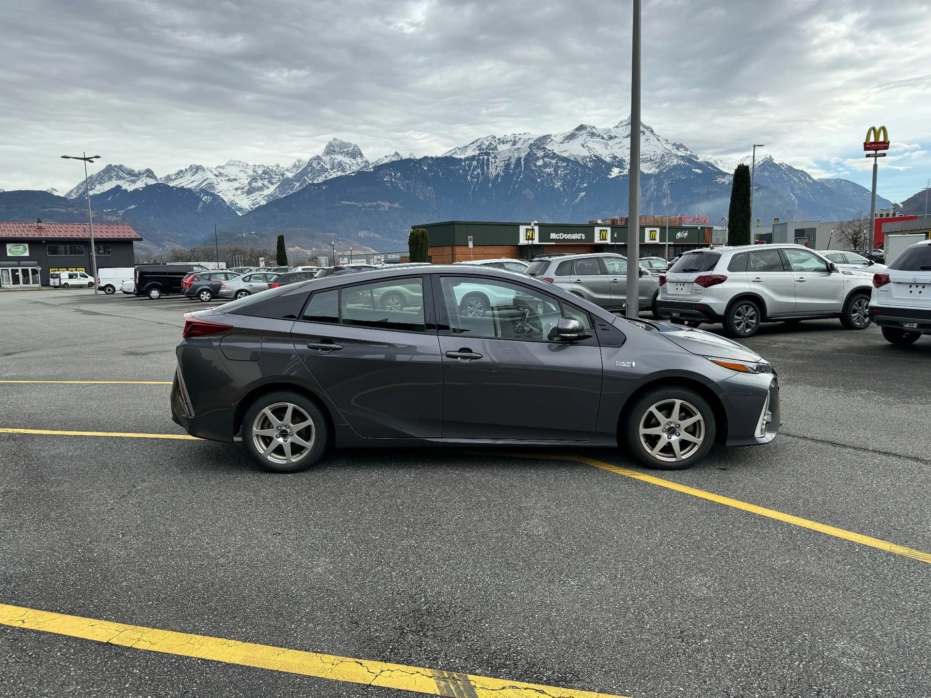 TOYOTA Prius 1.8 VVT-i Plug-in Hybrid Premium-image-5