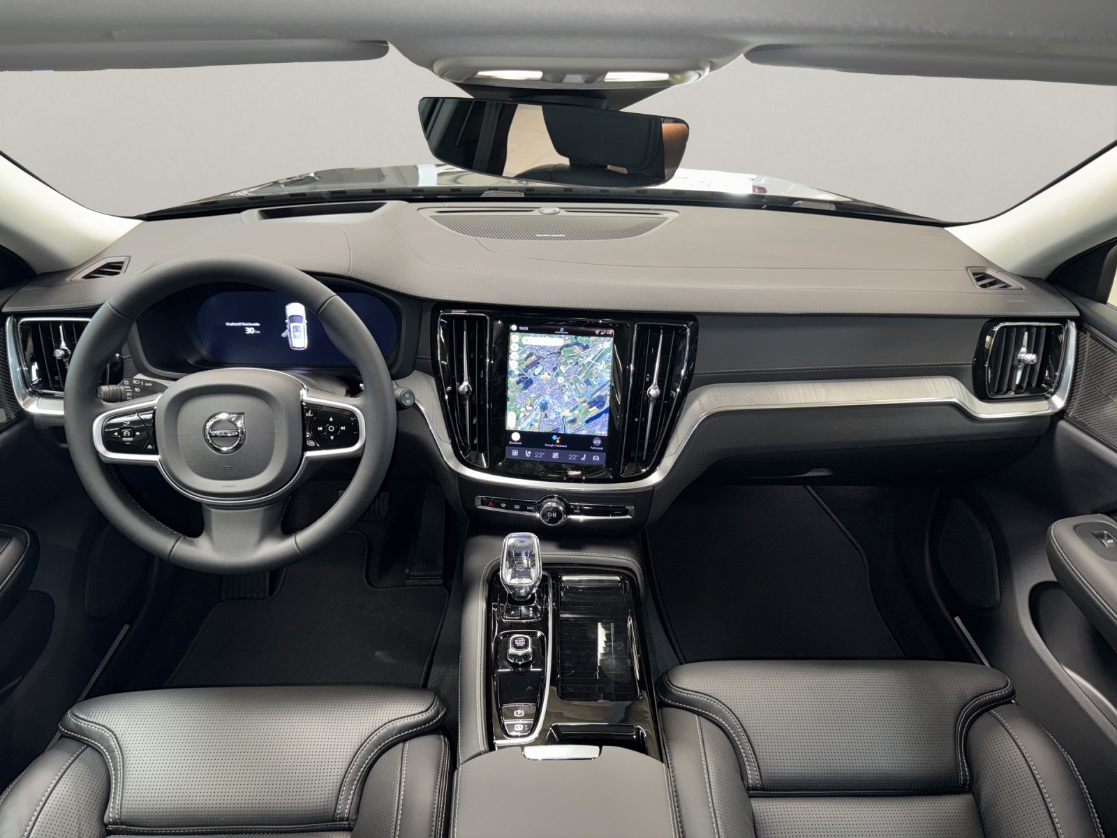 VOLVO V60 2.0 T8 TE Ultra Dark eAWD-image-15