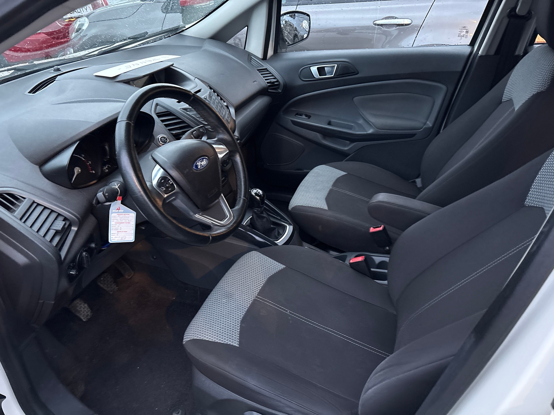 FORD EcoSport 1.0 SCTi Titanium-image-6