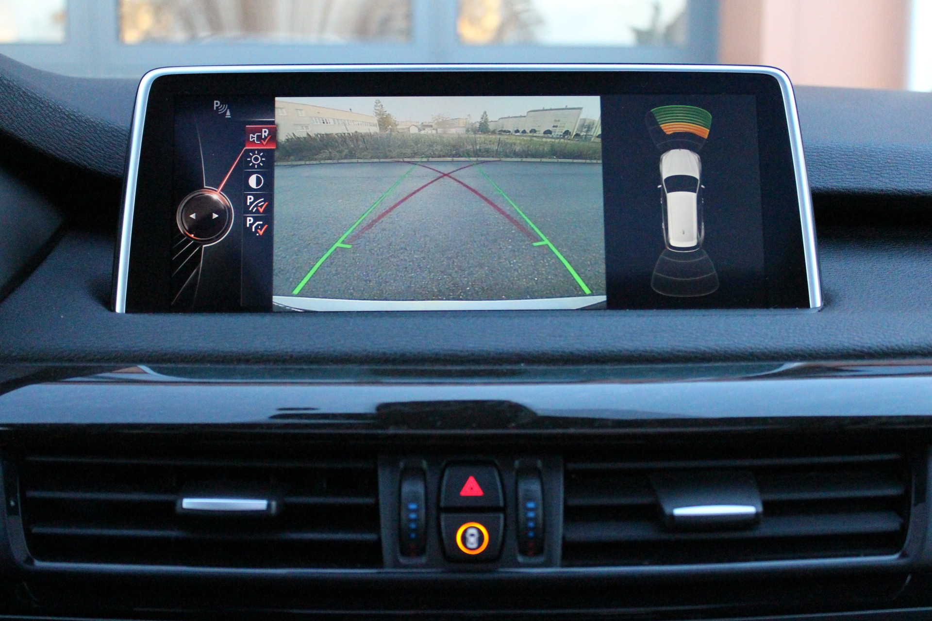 BMW X5 xDrive M50d M-Sport Steptronic - "Toit Ouvrant * Pack M * Head-Up Display * Sièges Electrique Mém * Caméra de Recul"-image-15
