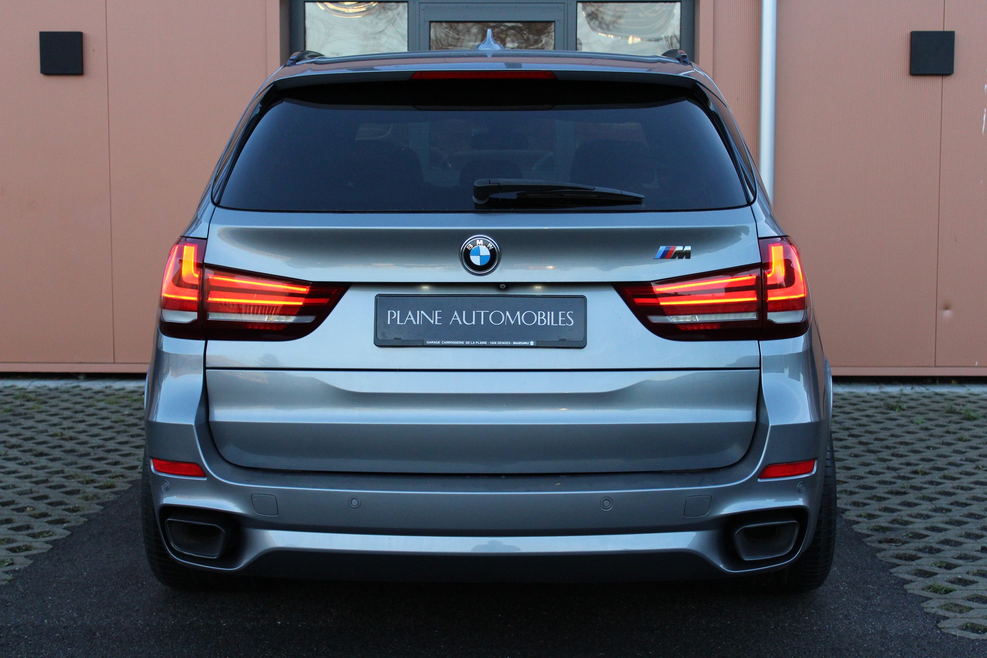 BMW X5 xDrive M50d M-Sport Steptronic - "Toit Ouvrant * Pack M * Head-Up Display * Sièges Electrique Mém * Caméra de Recul"-image-6